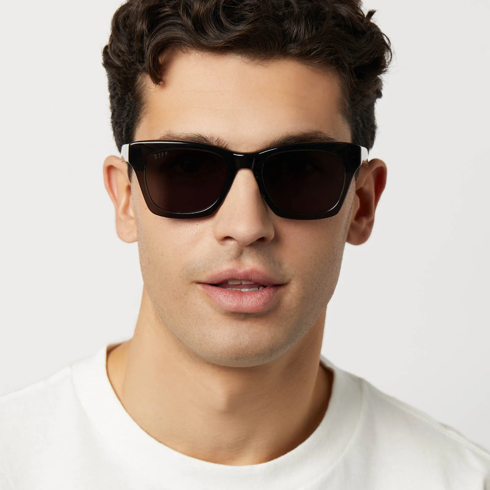 DEAN - BLACK SMOKE CRYSTAL + GREY + POLARIZED SUNGLASSES sold by Diff Eyewear product image thumbnail 5