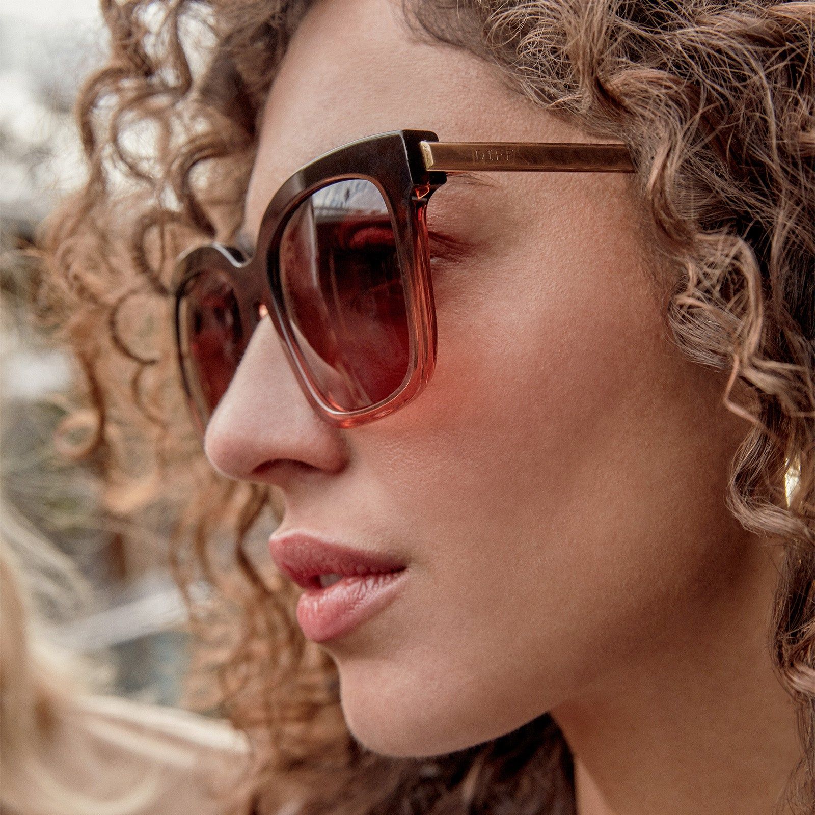 BELLA - TAUPE OMBRE CRYSTAL + BROWN GRADIENT + POLARIZED SUNGLASSES sold by Diff Eyewear product image thumbnail 5