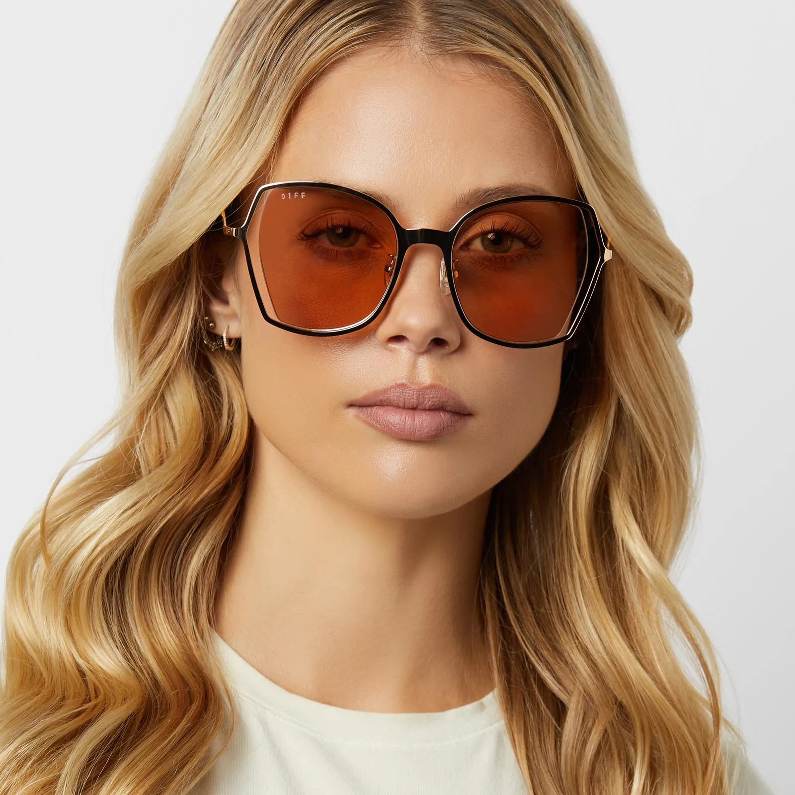 DONNA III - HONEY CRYSTAL + HONEY CRYSTAL FLASH SUNGLASSES sold by Diff Eyewear product image thumbnail 5