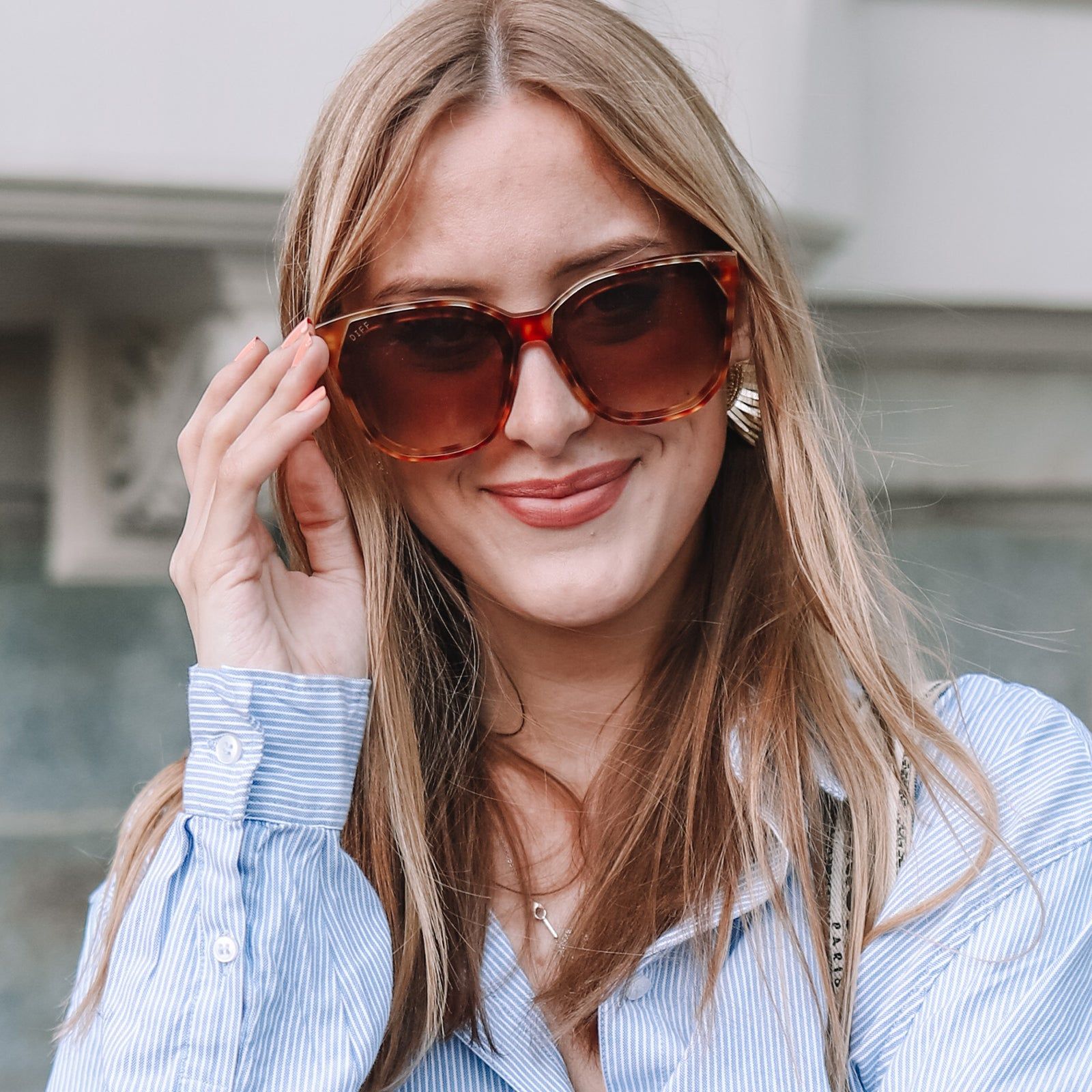 GIA - SOLSTICE TORTOISE + BROWN GRADIENT SUNGLASSES sold by Diff Eyewear product image thumbnail 5