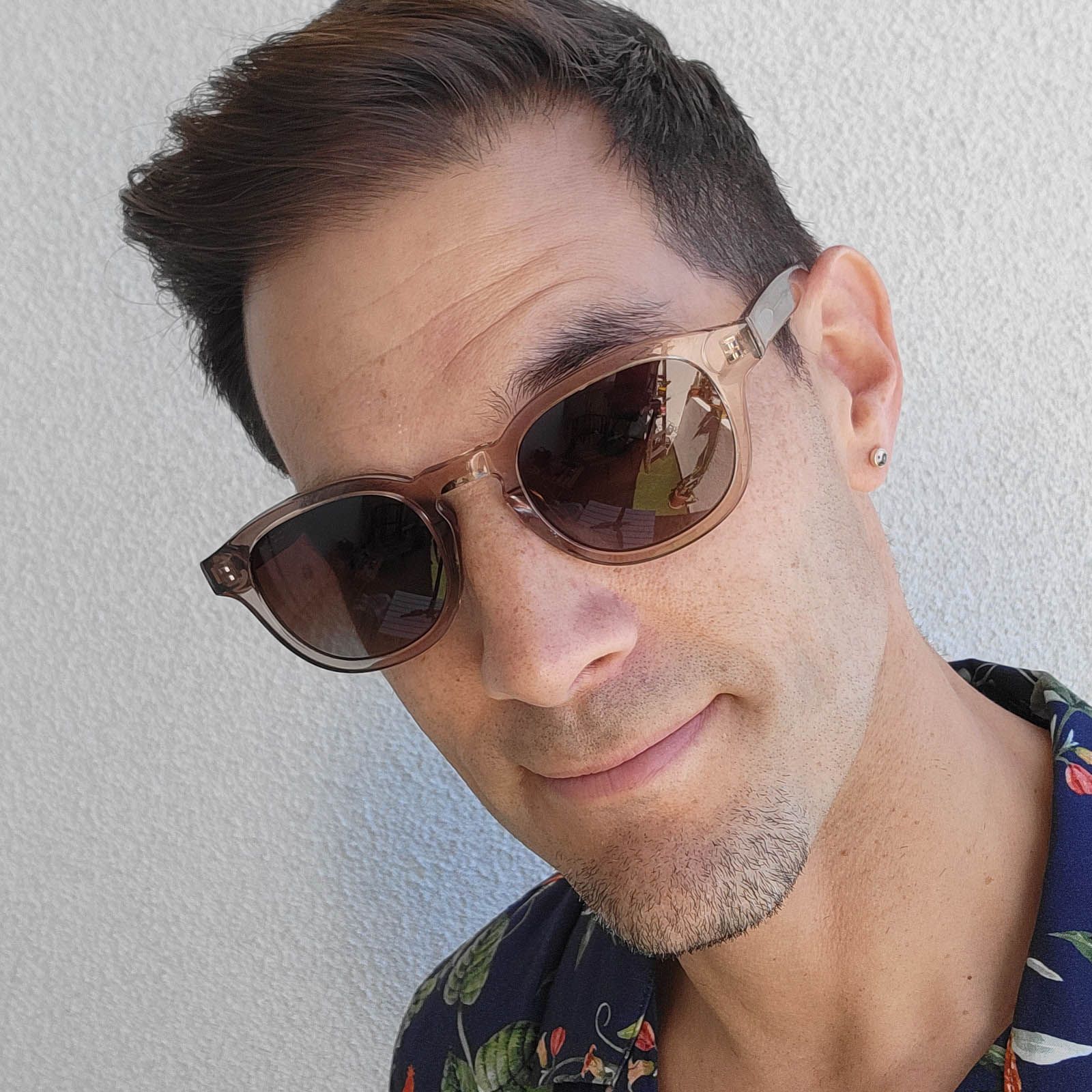 ARLO XL - VINTAGE CRYSTAL + BROWN GRADIENT POLARIZED SUNGLASSES sold by Diff Eyewear product image thumbnail 5