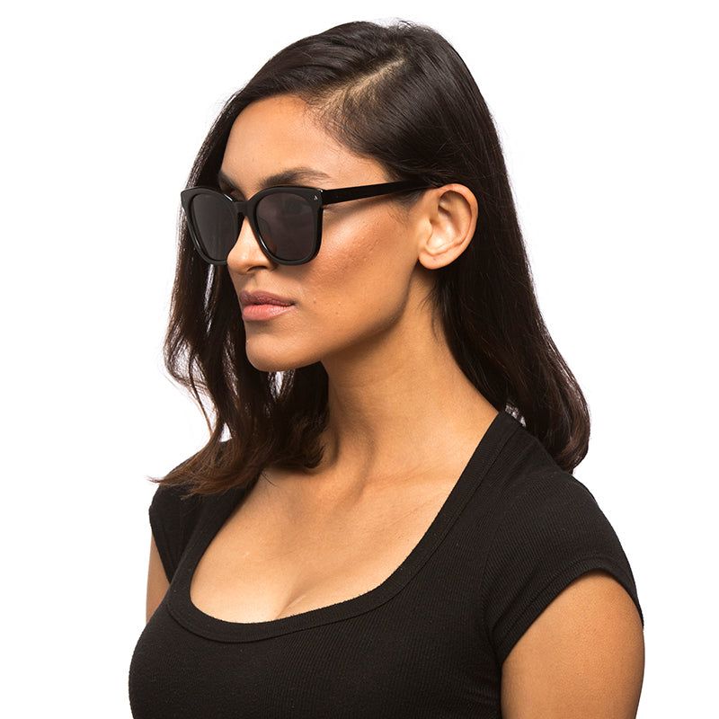 RYDER - BLACK + DARK SMOKE + POLARIZED SUNGLASSES sold by Diff Eyewear product image thumbnail 7