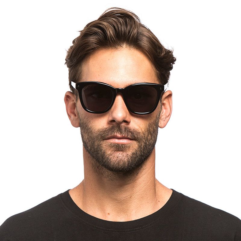 RYDER - BLACK + DARK SMOKE + POLARIZED SUNGLASSES sold by Diff Eyewear product image thumbnail 4