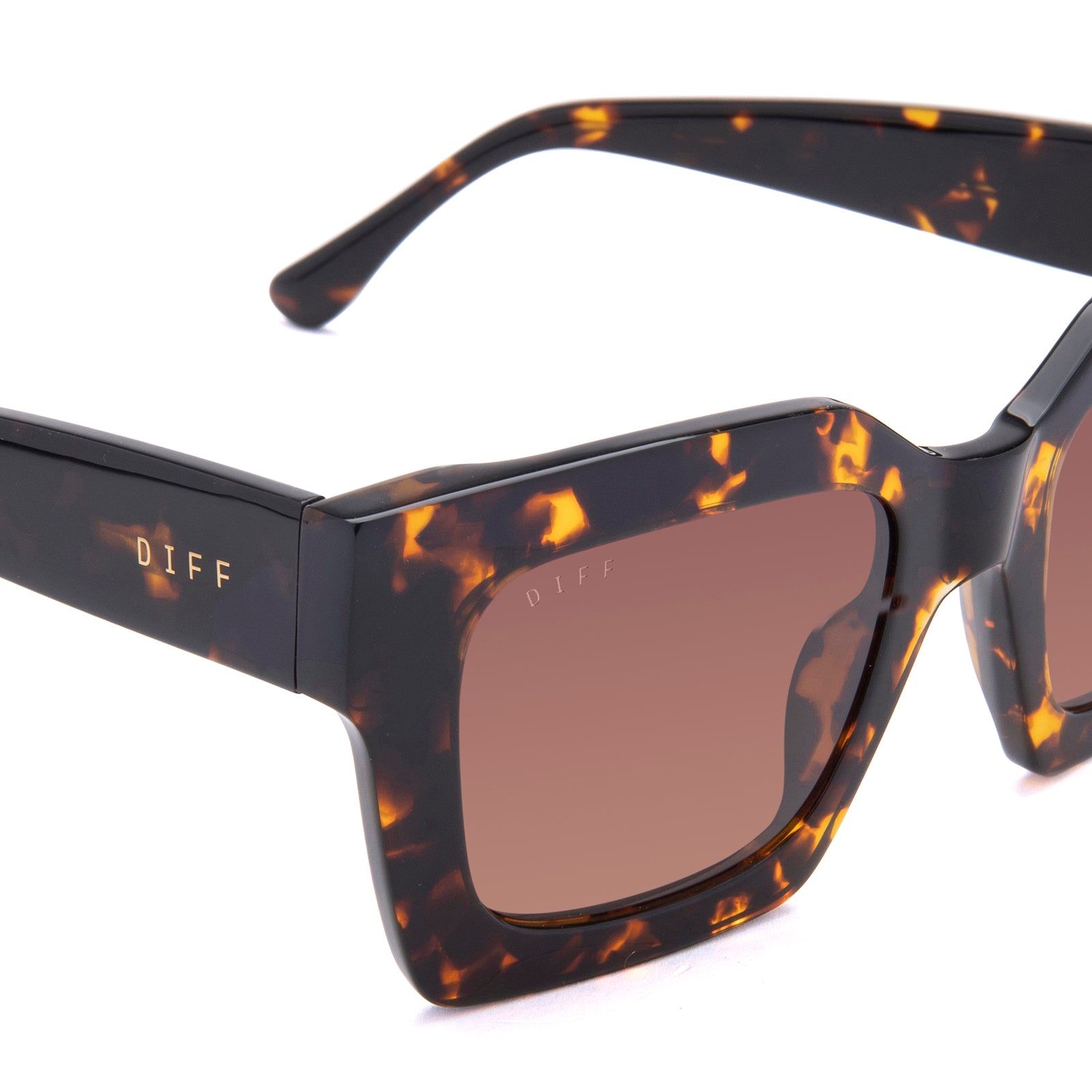 DANI - DARK TORTOISE + BROWN GRADIENT POLARIZED SUNGLASSES sold by Diff Eyewear product image thumbnail 3