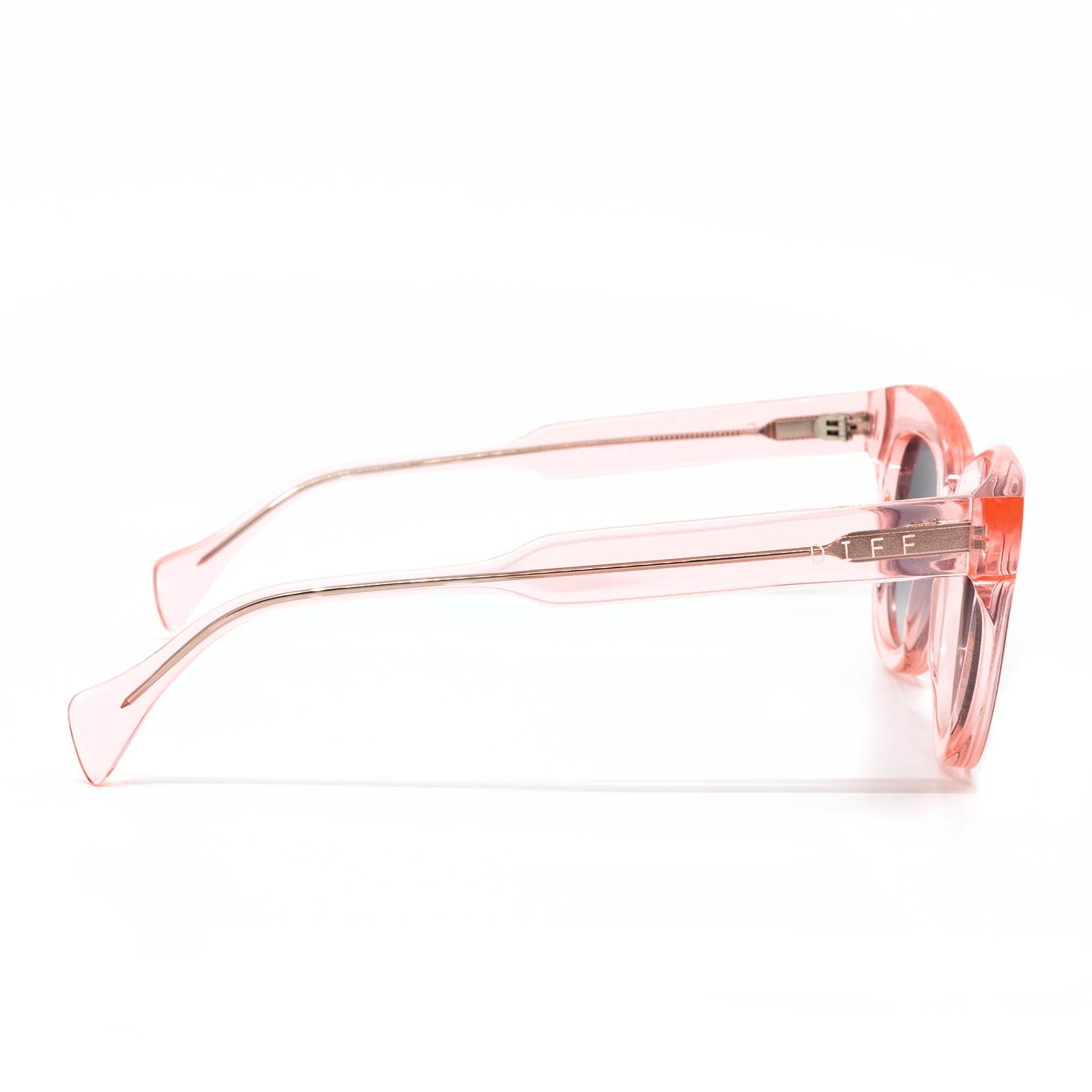 JAGGER - ROSE CRYSTAL + GREY GRADIENT sold by Diff Eyewear product image thumbnail 3