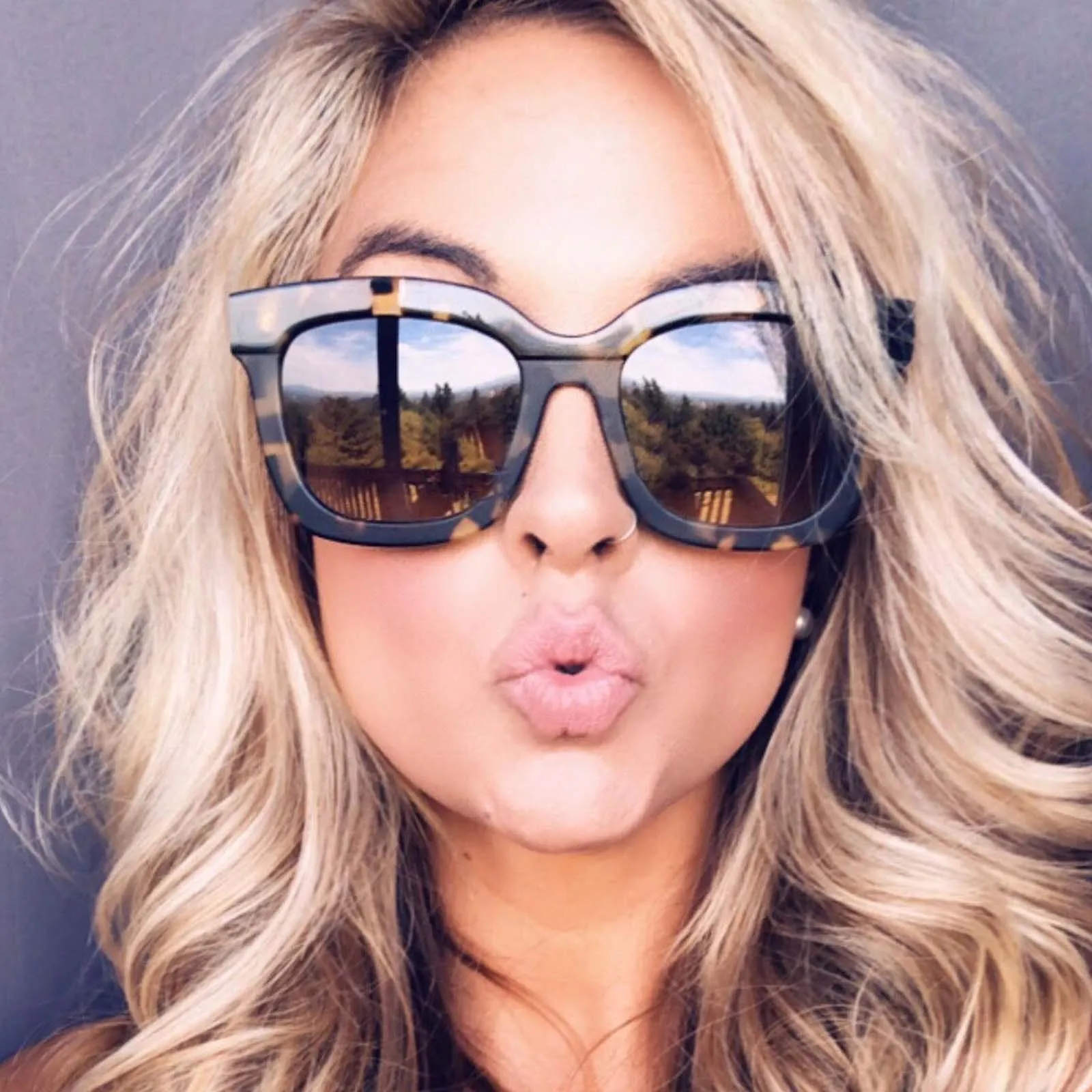 CARSON - AMBER TORTOISE + BLUE STEEL GRADIENT + POLARIZED SUNGLASSES sold by Diff Eyewear product image thumbnail 5