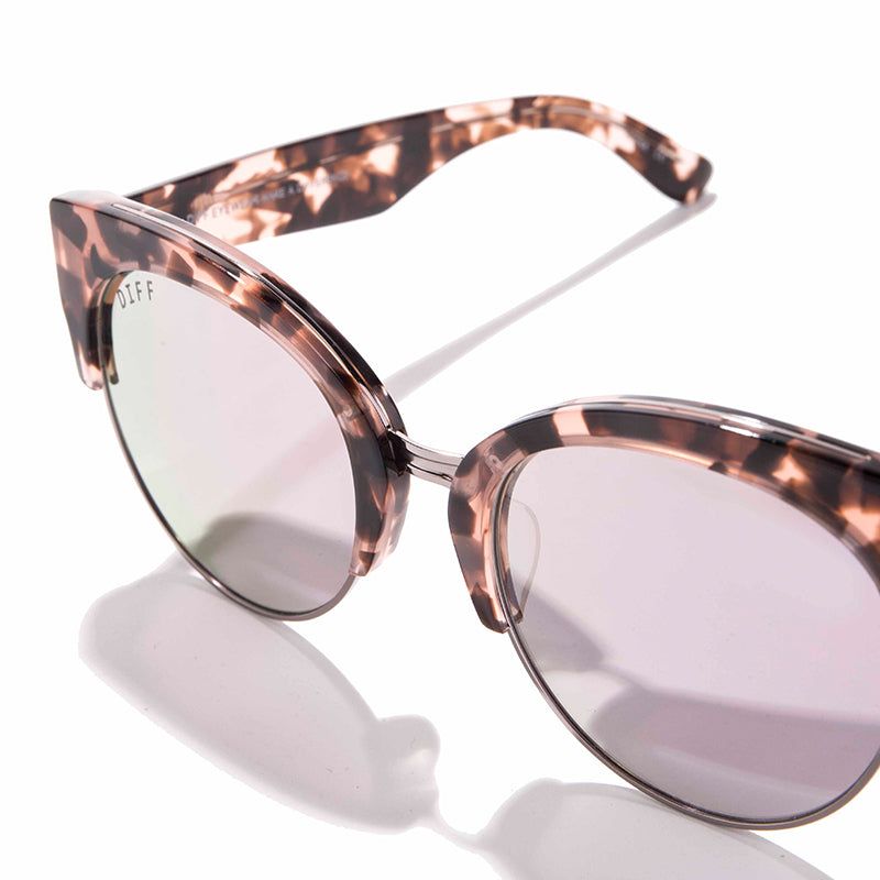 STELLA - BLACK + DARK SMOKE + POLARIZED SUNGLASSES sold by Diff Eyewear product image thumbnail 9