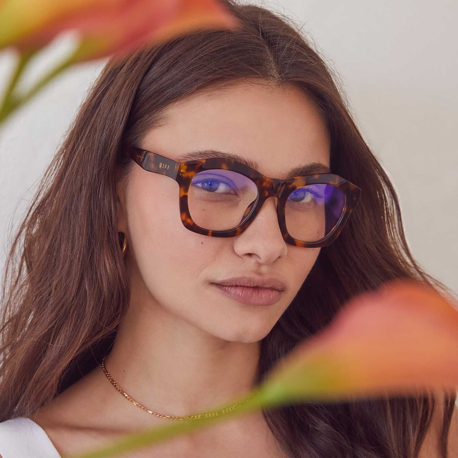 HAYDEN - AMBER TORTOISE + BLUE LIGHT TECHNOLOGY GLASSES sold by Diff Eyewear product image thumbnail 5