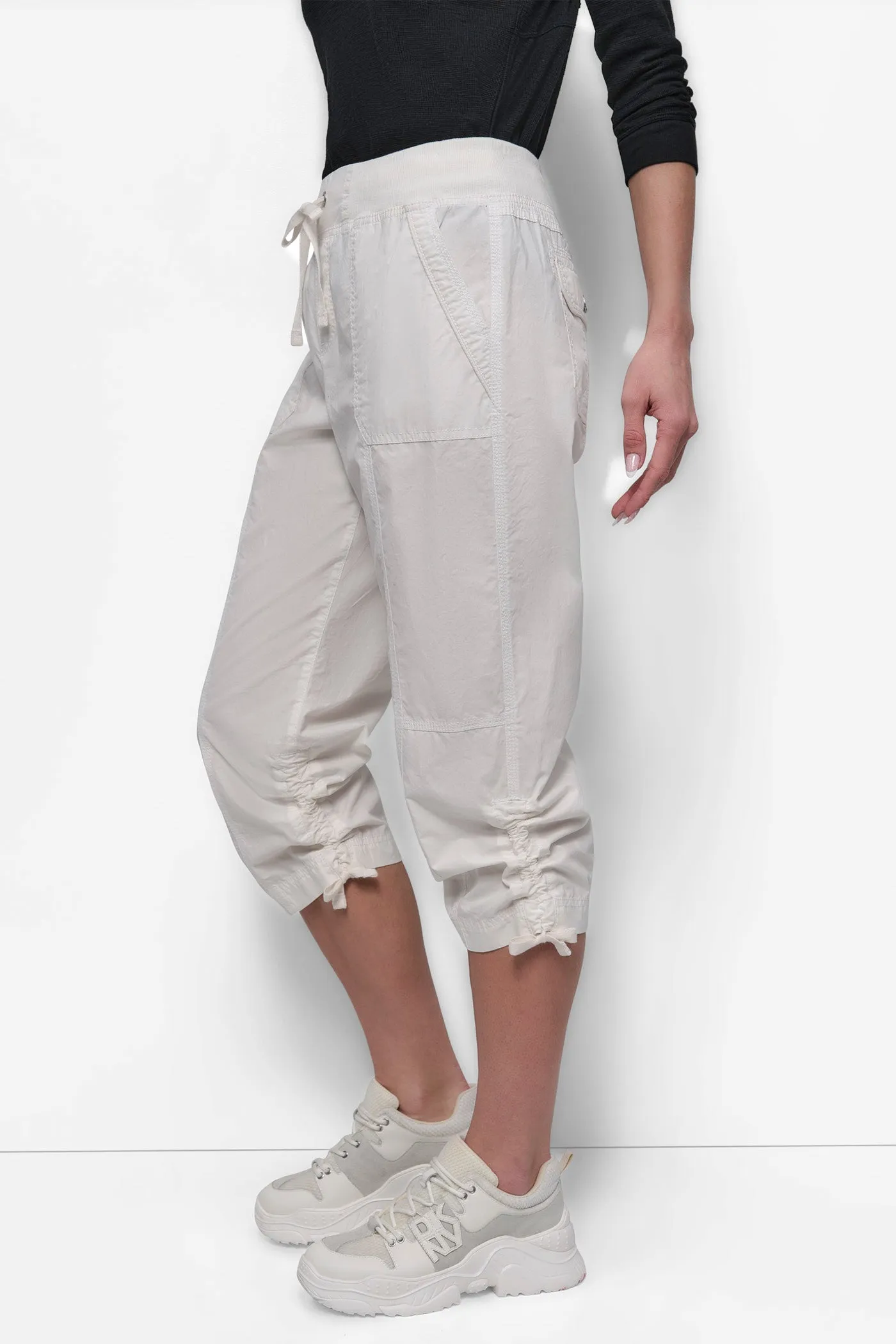 HIGH-RISE SHIRRED UTILITY CAPRI PANT sold by DKNY product image thumbnail 3