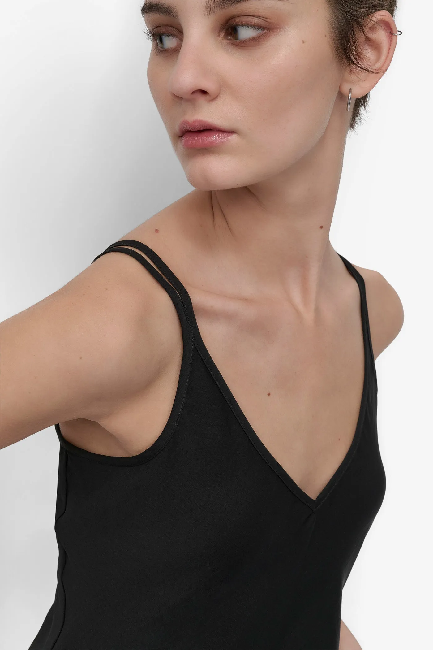 STRAPPY V-NECK CAMI W/ADJUSTABLE STRAPS sold by DKNY product image thumbnail 4