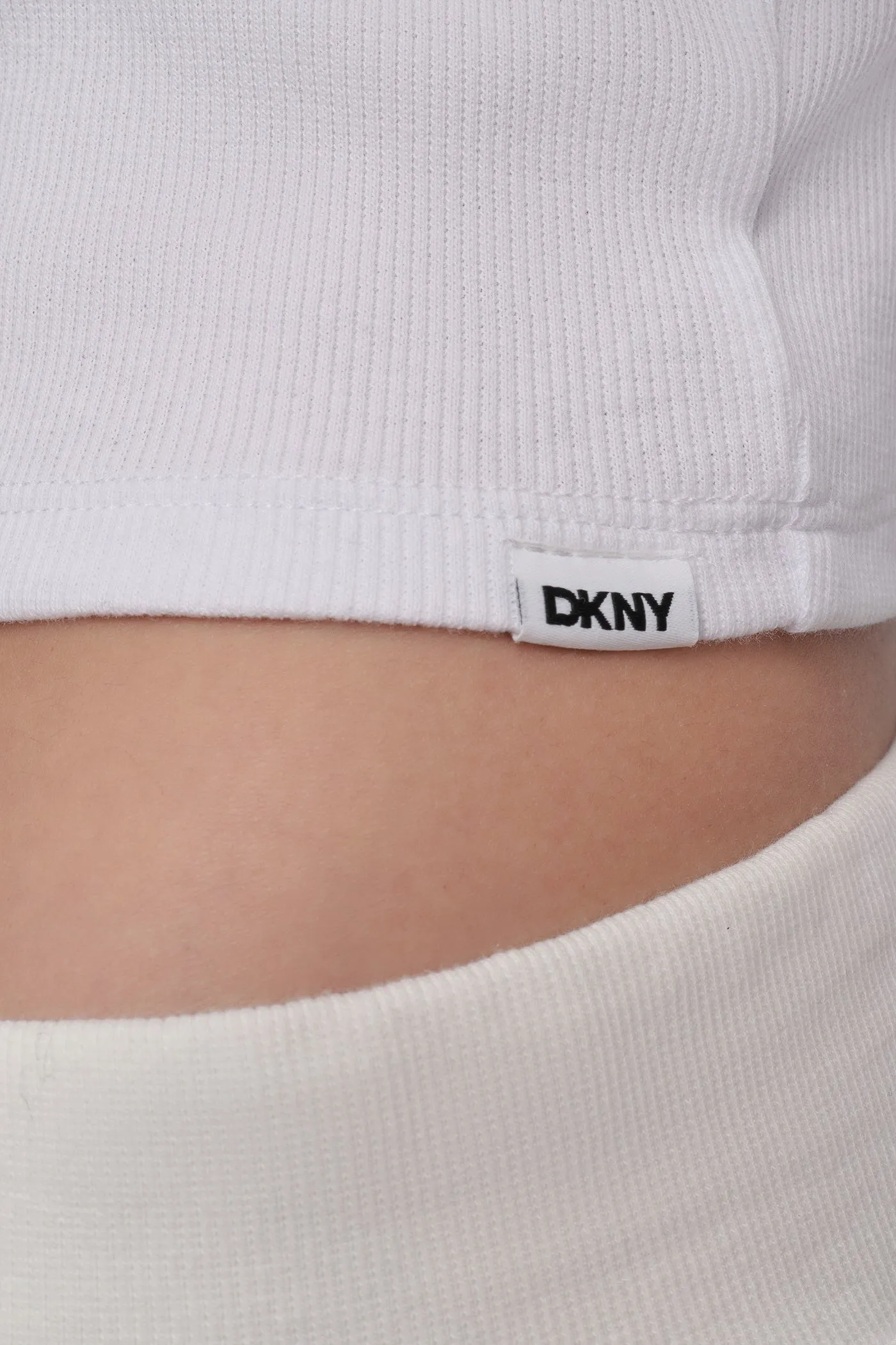 CROPPED NOTCH NECK PERFORMANCE TEE sold by DKNY product image thumbnail 5