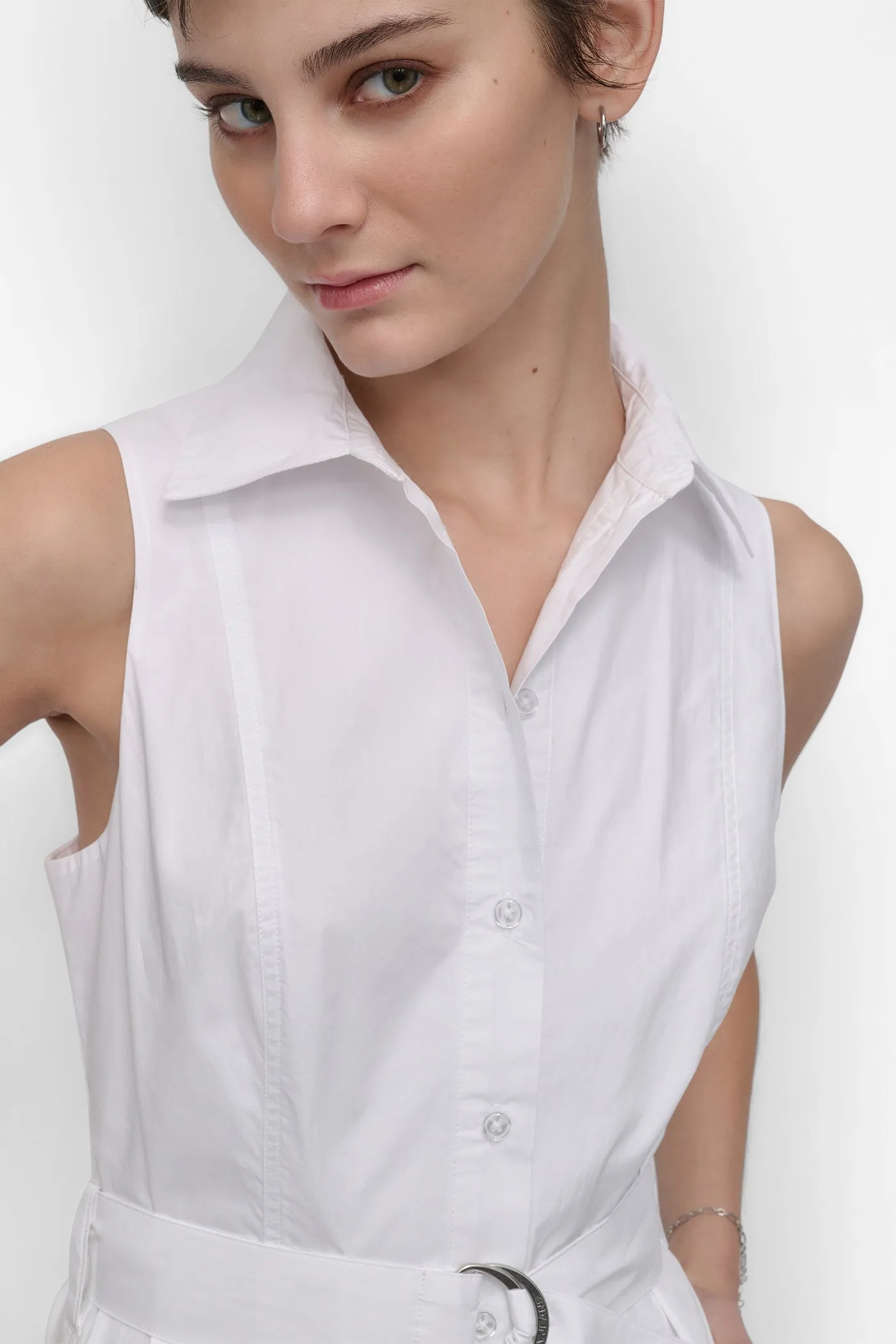 SLEEVELESS BUTTON FRONT POPLIN DRESS WITH SELF BELT sold by DKNY product image thumbnail 4