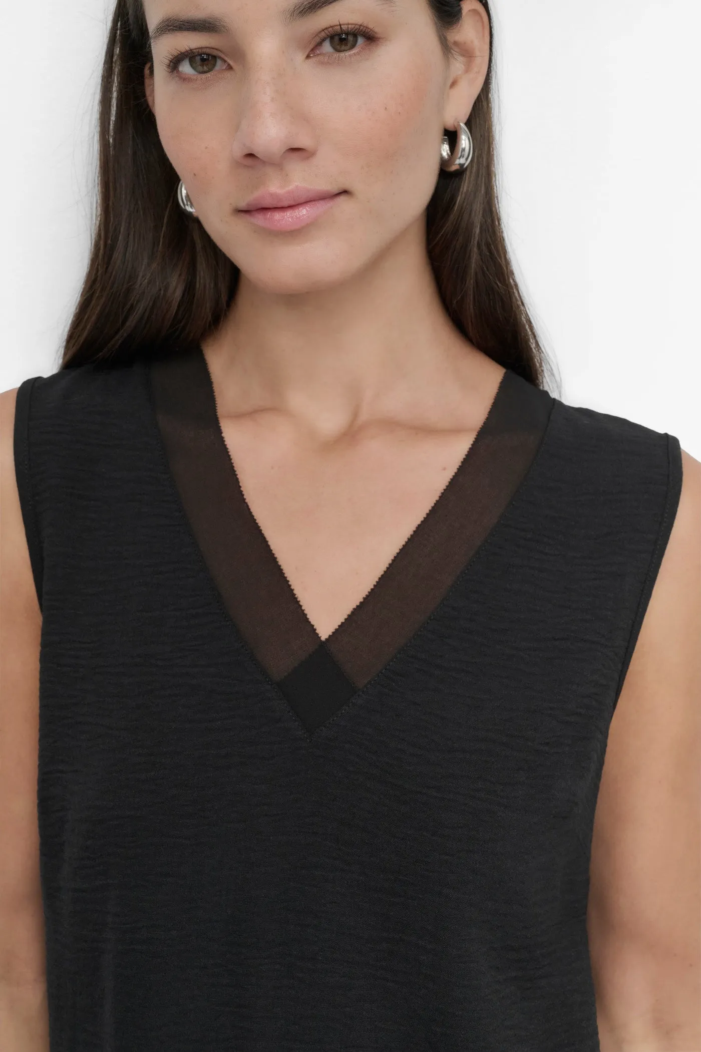 V NECK SLEEVELESS BLOUSE sold by DKNY product image thumbnail 5