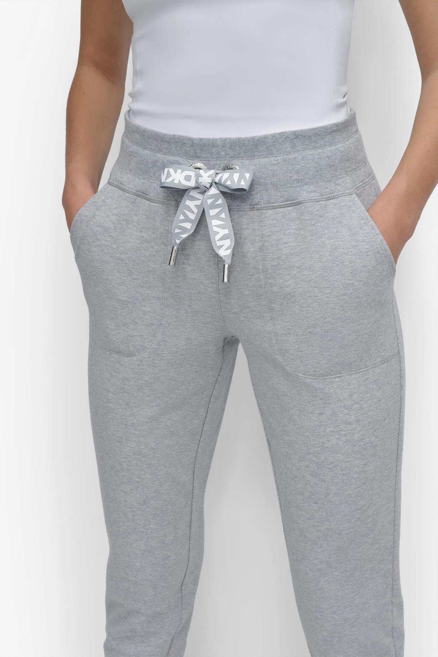 HIGH RISE TWO TONE LOGO DRAWSTRING JOGGER sold by DKNY product image thumbnail 4