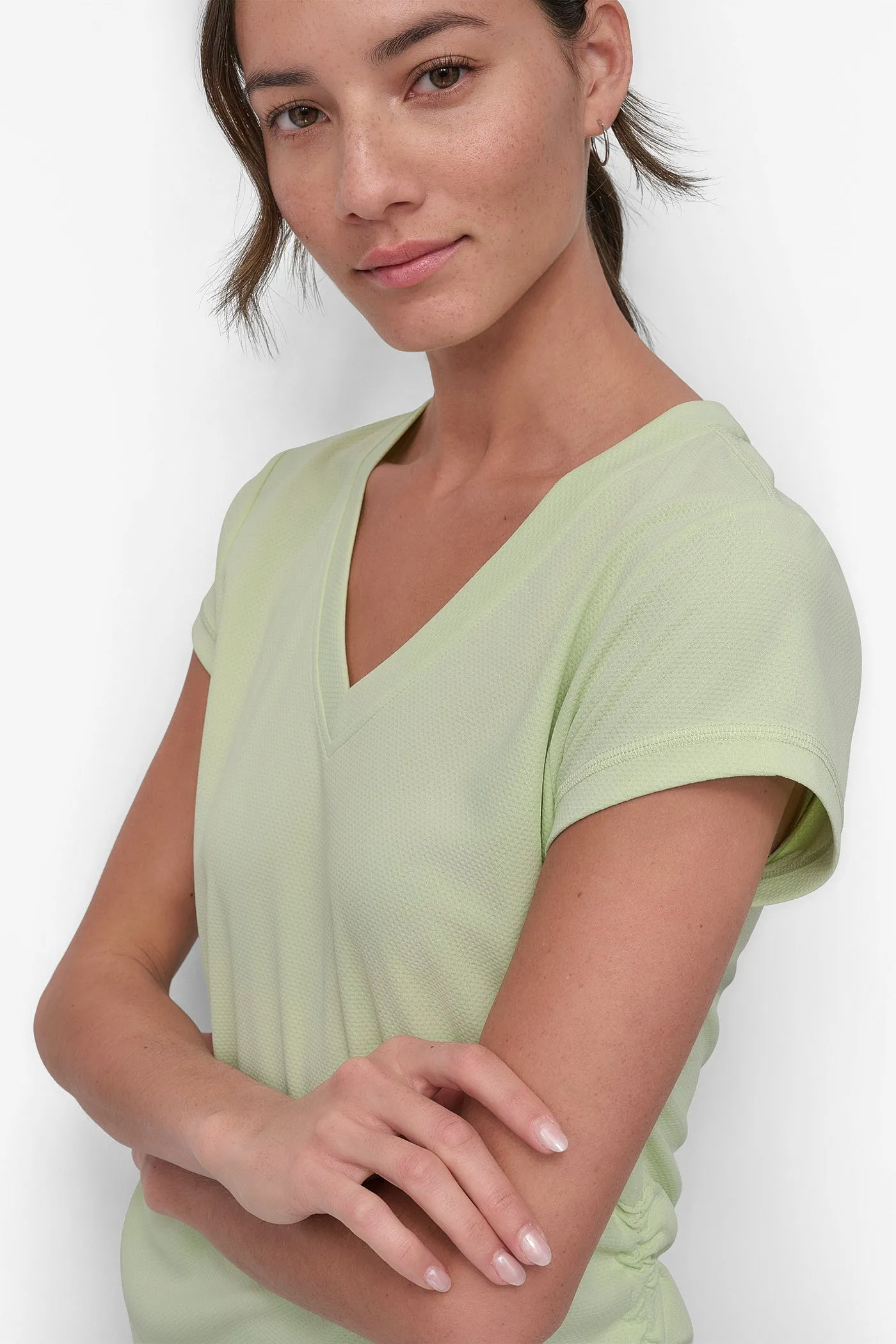 RUCHED TECH-MESH PERFORMANCE TEE sold by DKNY product image thumbnail 4