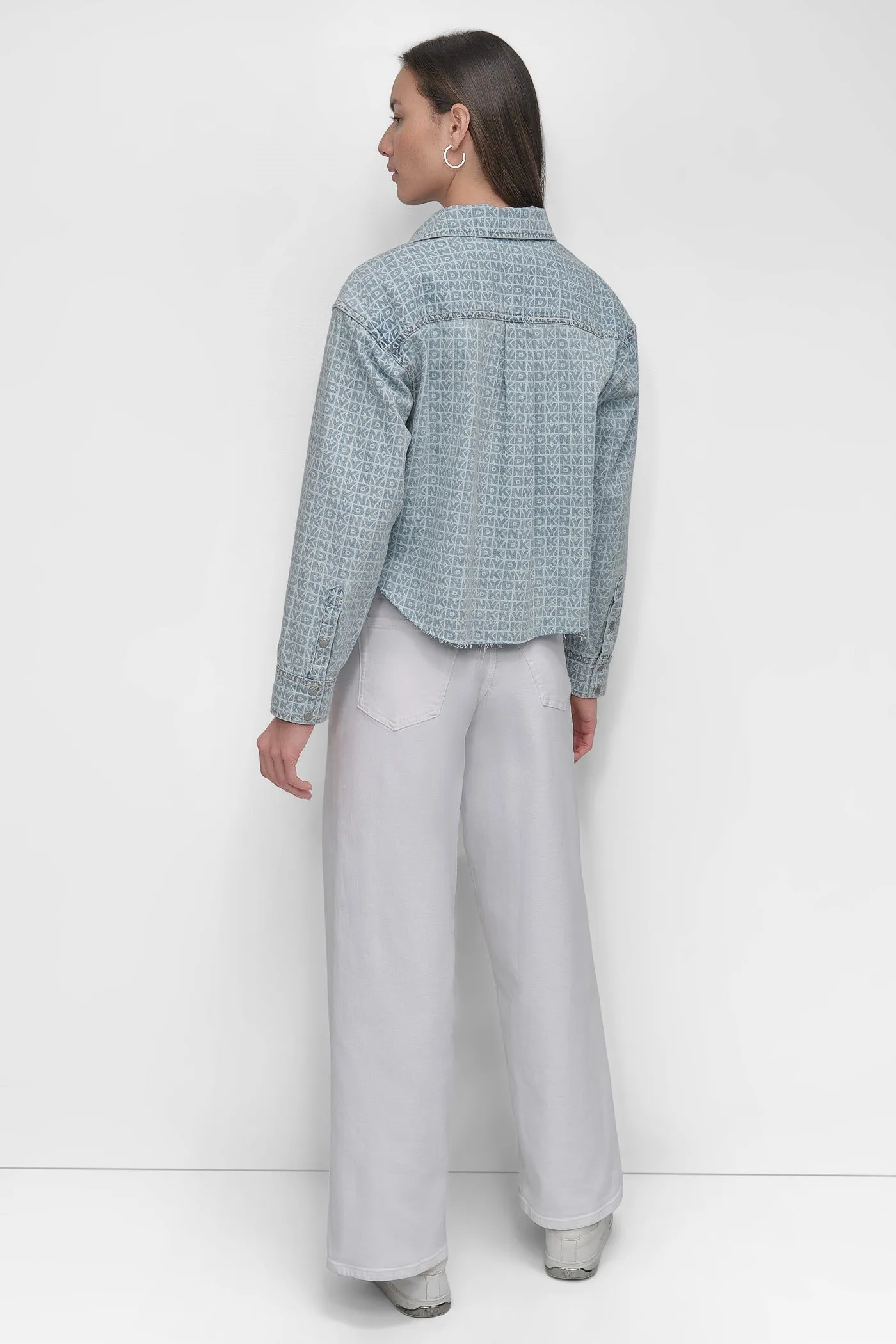 DROP SHOULDER LOGO SHIRT WITH RAZOR CUT HEM sold by DKNY product image thumbnail 2