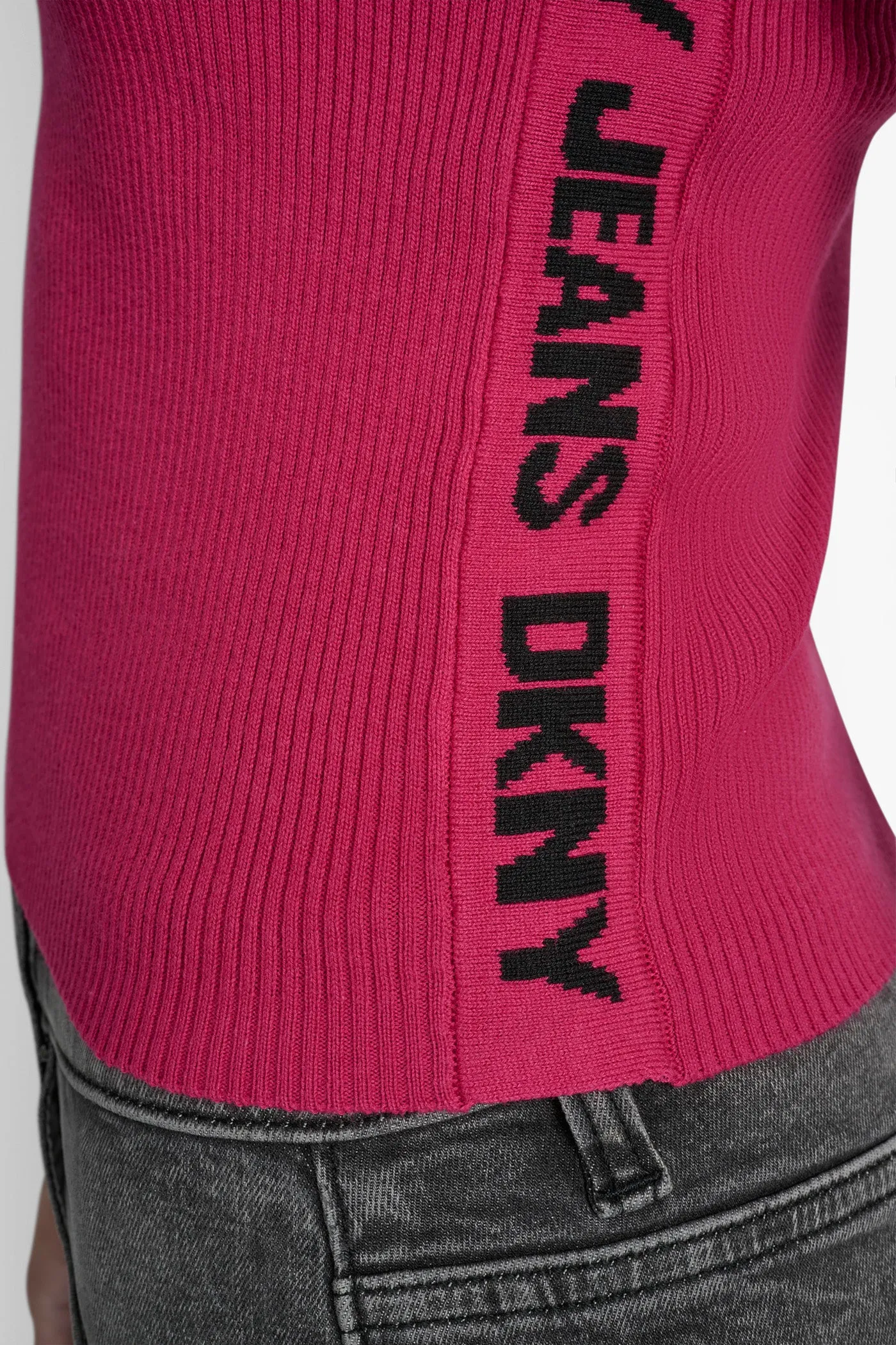 CROPPED LOGO-TRIMMED TOP sold by DKNY product image thumbnail 5
