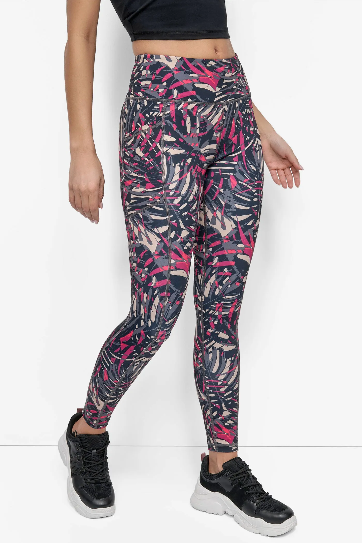 MID-RISE PRINTED 7/8-LENGTH LEGGING sold by DKNY product image thumbnail 3