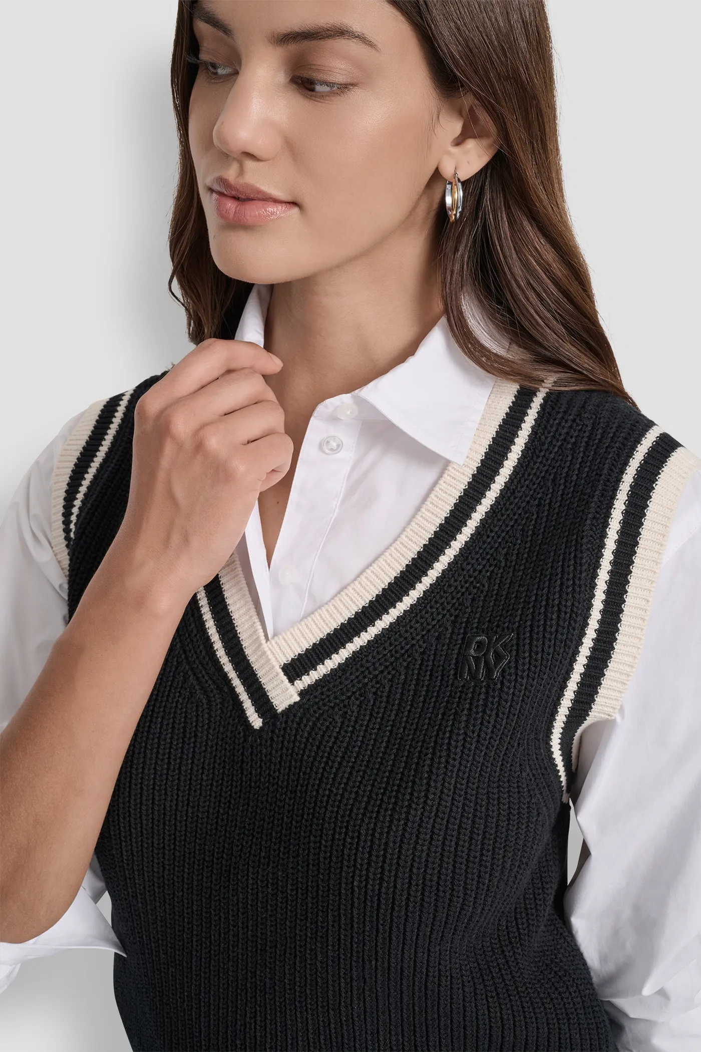 V-NECK TIPPED SLEEVELESS SWEATER sold by DKNY product image thumbnail 4