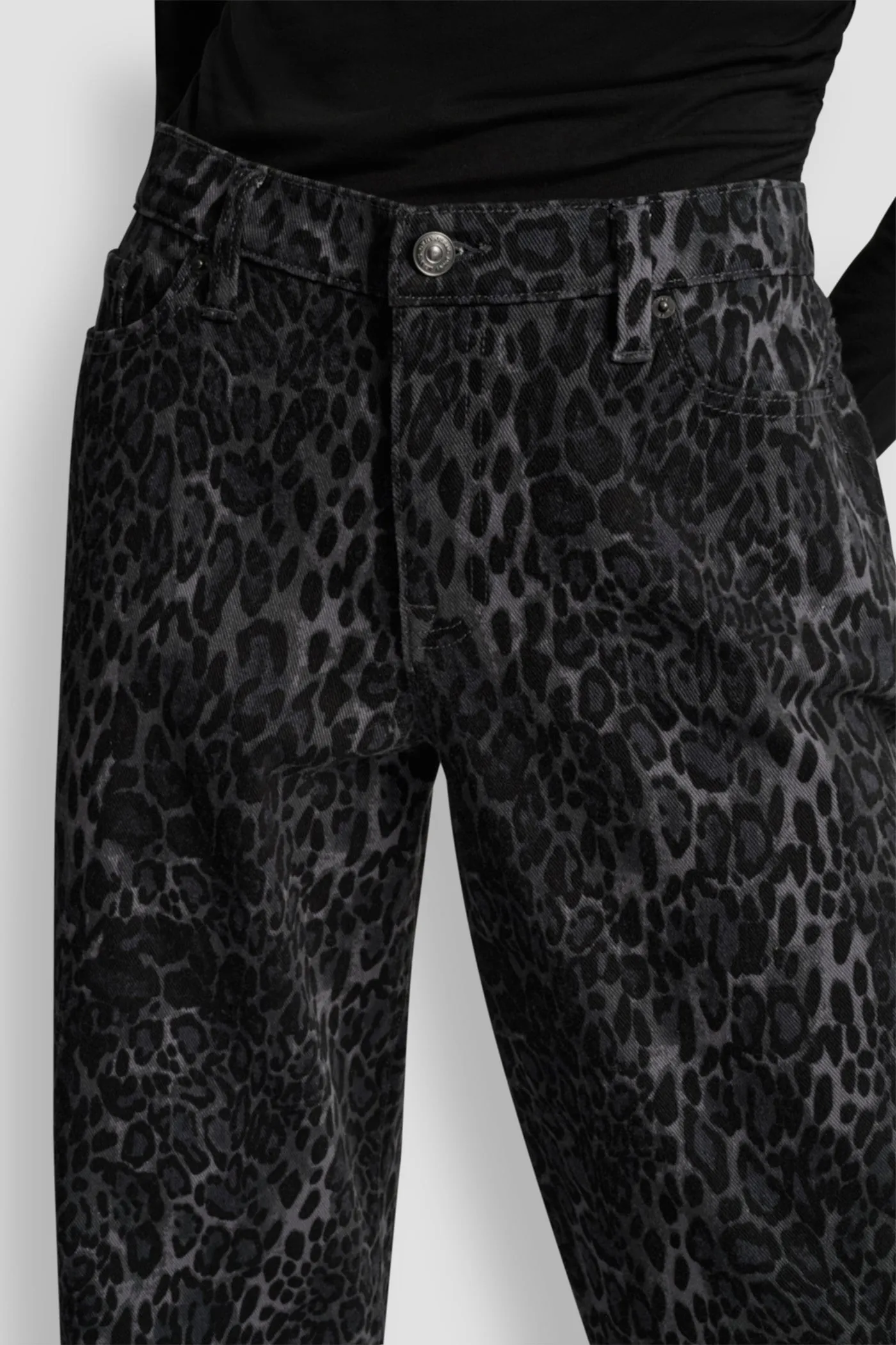 MID RISE RELAXED STRAIGHT 30 INCH INSEAM sold by DKNY product image thumbnail 5