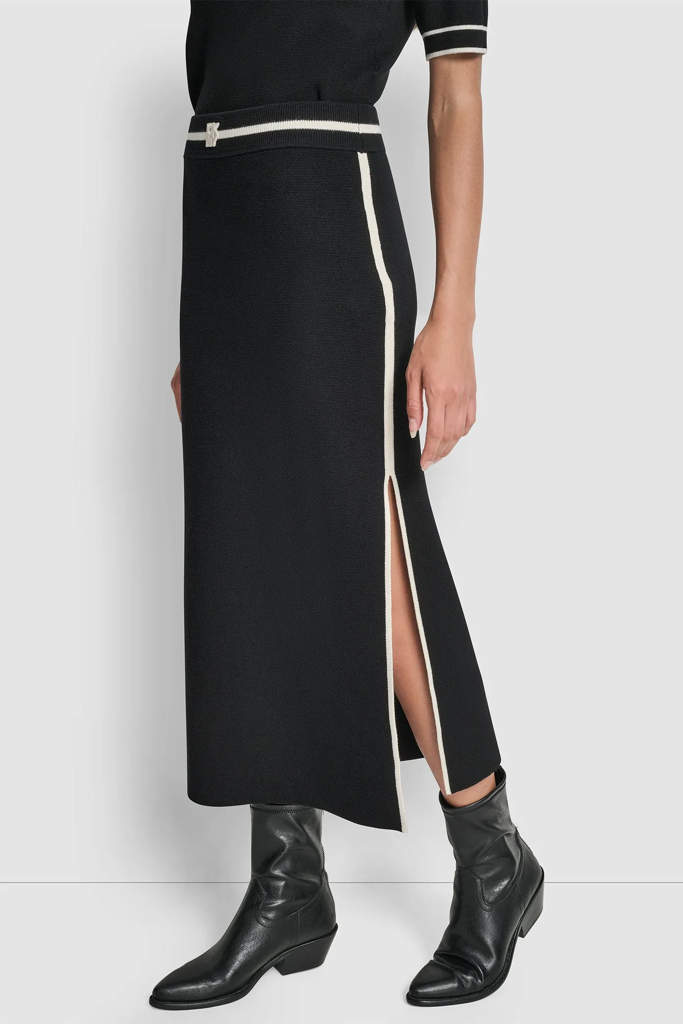 COLOR BLOCK MAXI SKIRT WITH SIDE SLITS AND LOGO PATCH sold by DKNY product image thumbnail 3