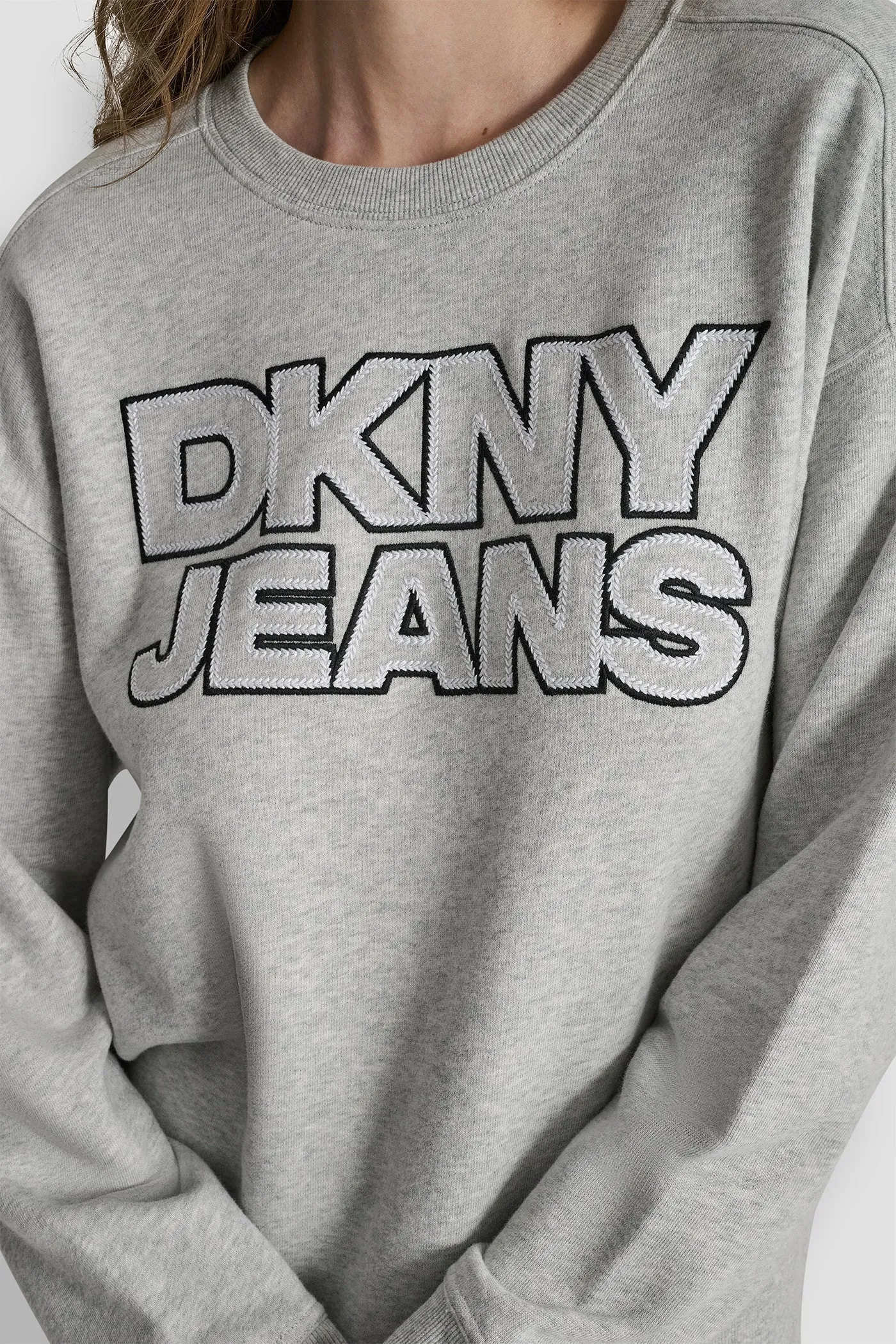DKNY JEANS CHAINSTITCH OUTLINE LOGO CREW NECK SWEATSHIRT sold by DKNY product image thumbnail 4