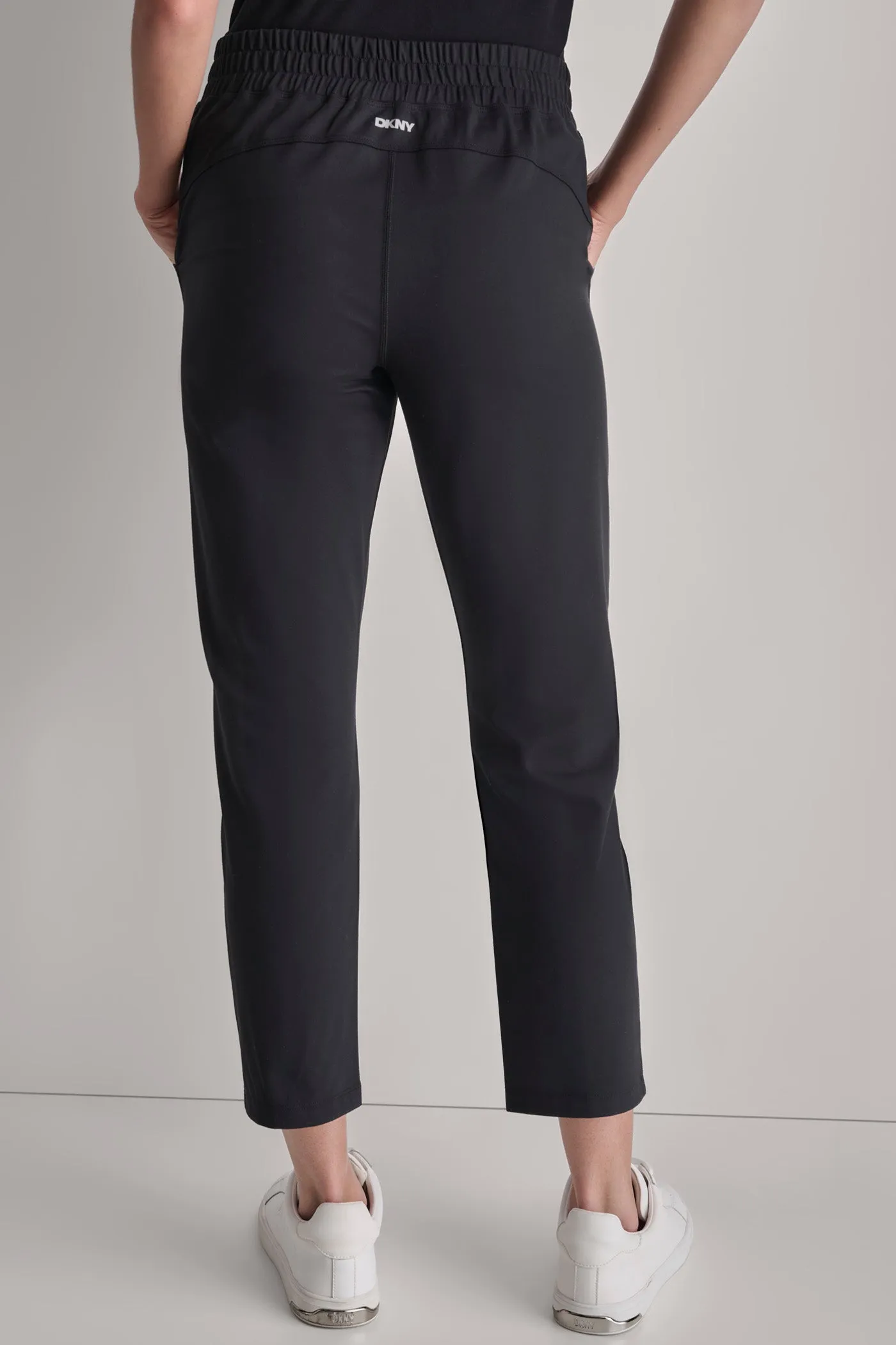 CROPPED MID-RISE BALANCE COMPRESSION SKINNY PANT sold by DKNY product image thumbnail 2