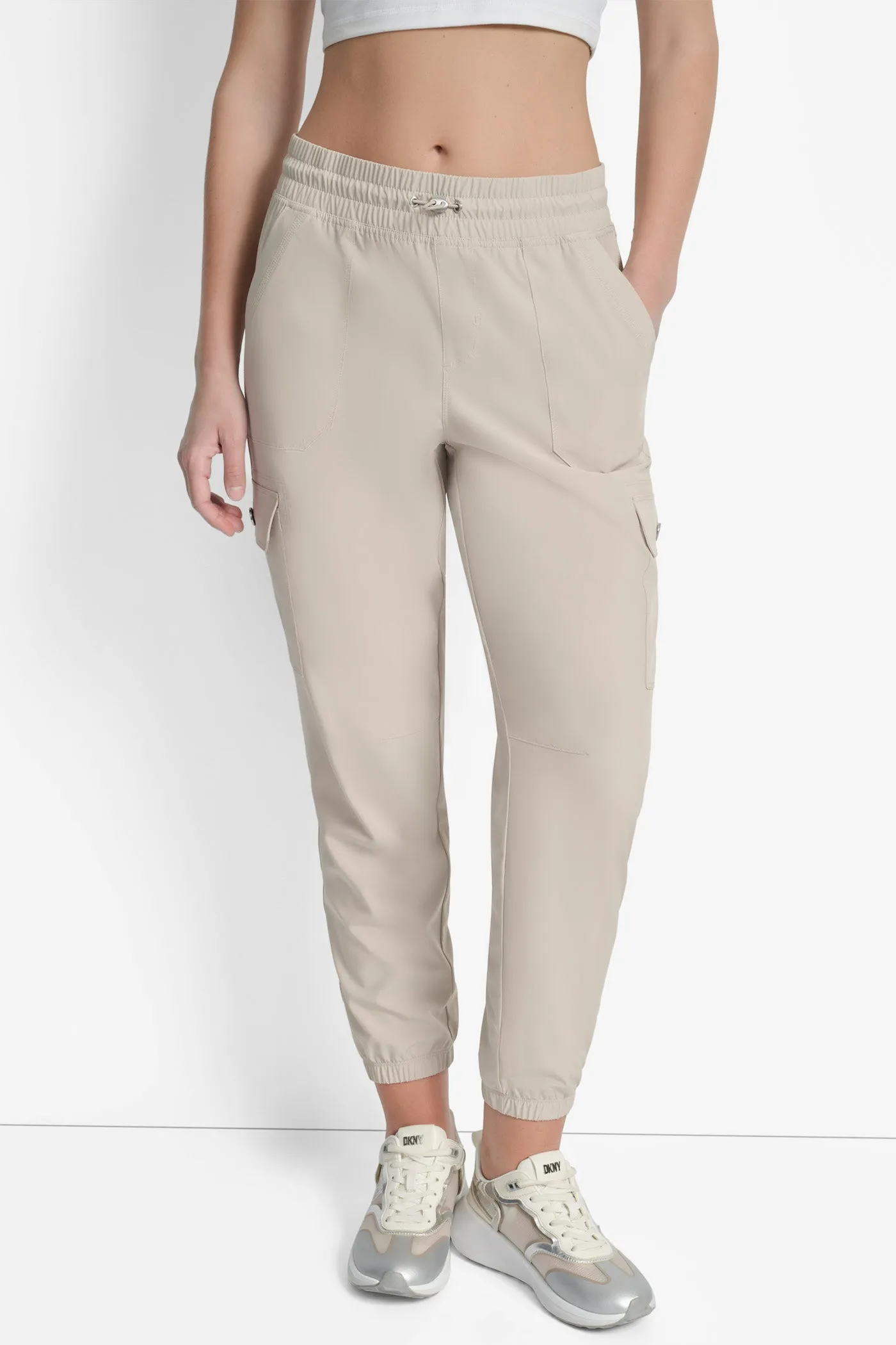 HIGH-RISE RELAXED CARGO JOGGER sold by DKNY product image thumbnail 3