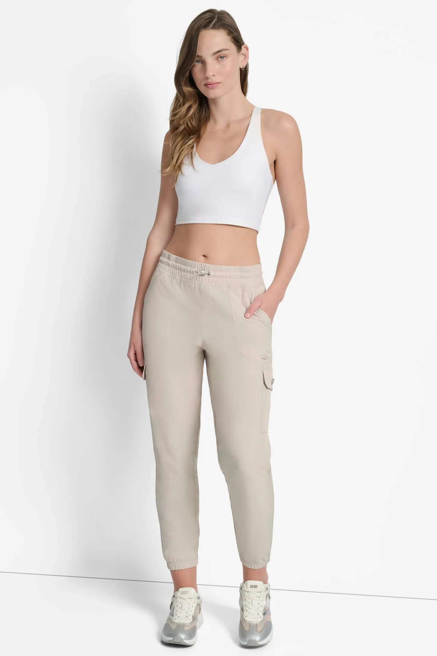 HIGH-RISE RELAXED CARGO JOGGER sold by DKNY product image thumbnail 4