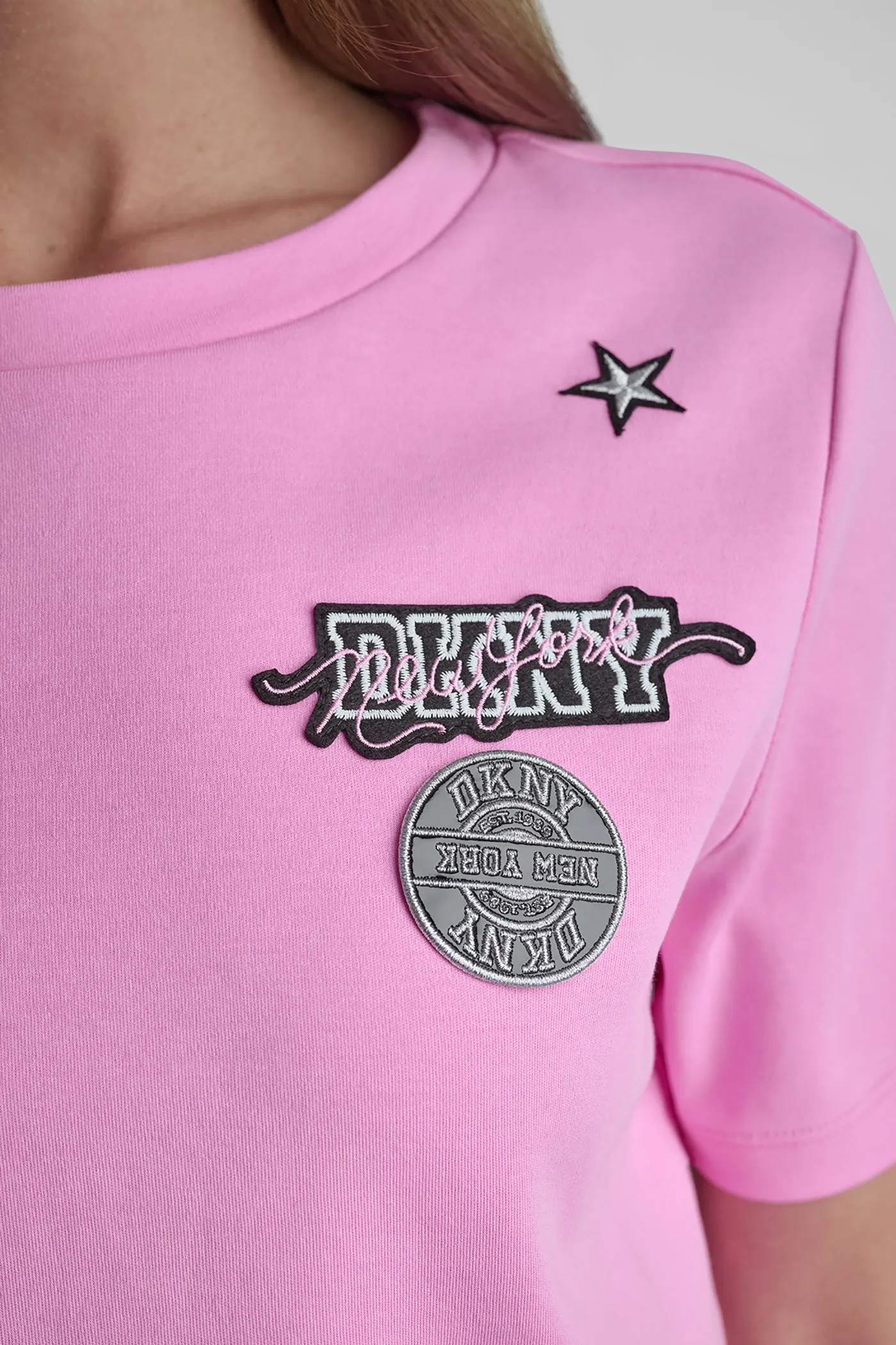 1989 PINS & PATCHES LOGO TEE sold by DKNY product image thumbnail 5