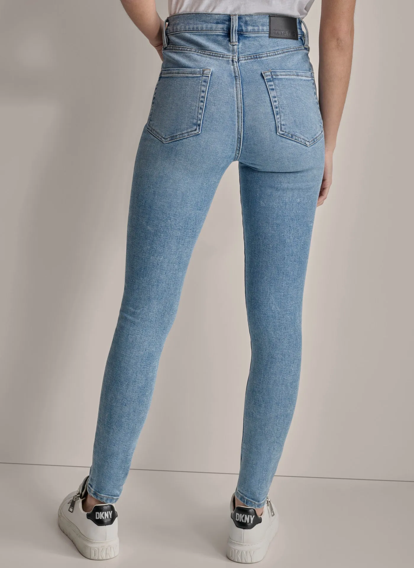 HIGH Rise Length SKINNY 29" Inseam Length sold by DKNY product image thumbnail 2