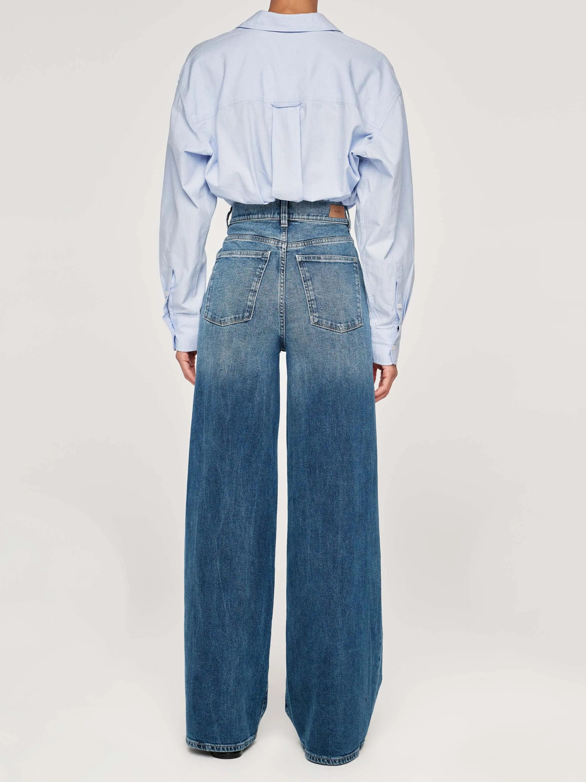 Hepburn Wide Leg High Rise 32" Jeans | Seagate sold by DL1961 product image thumbnail 4