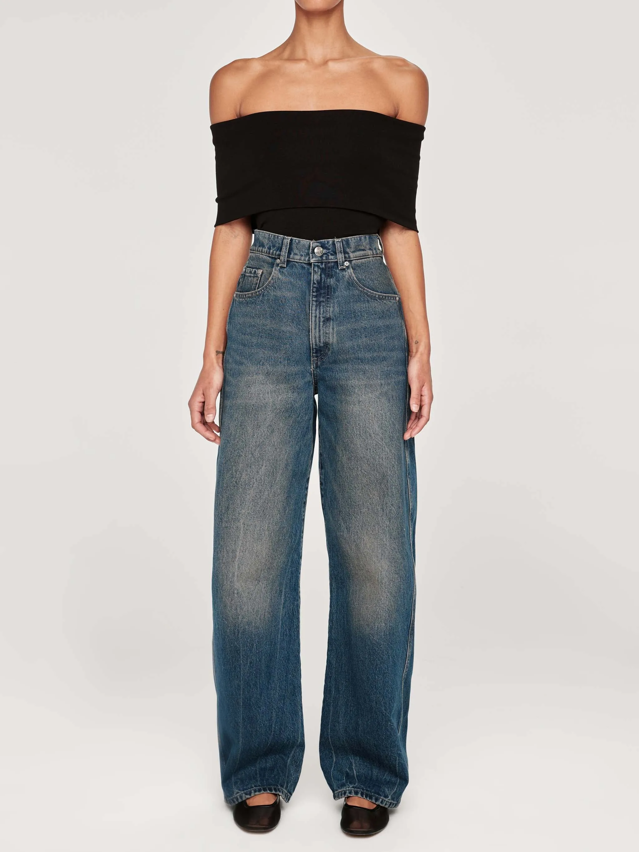 Taylor Relaxed Barrel Ultra High Rise 31" Jeans | Tinted Dark sold by DL1961 product image thumbnail 4