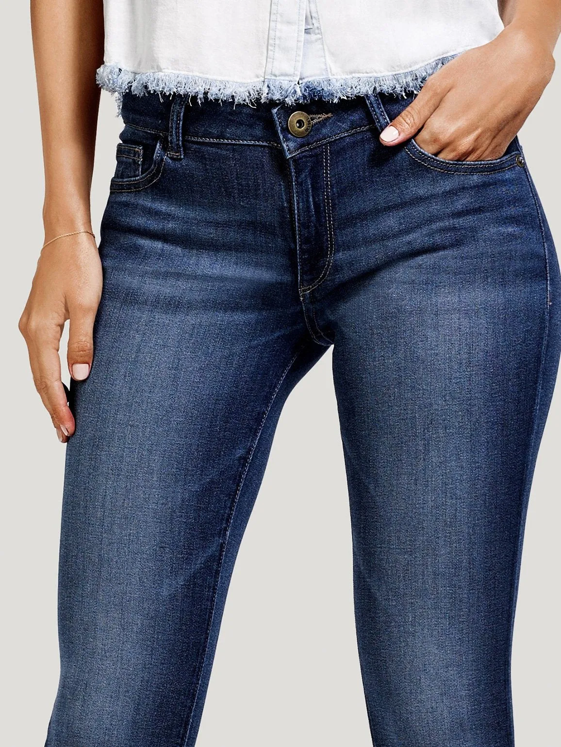 Emma Low Rise Skinny | Quilter sold by DL1961 product image thumbnail 5