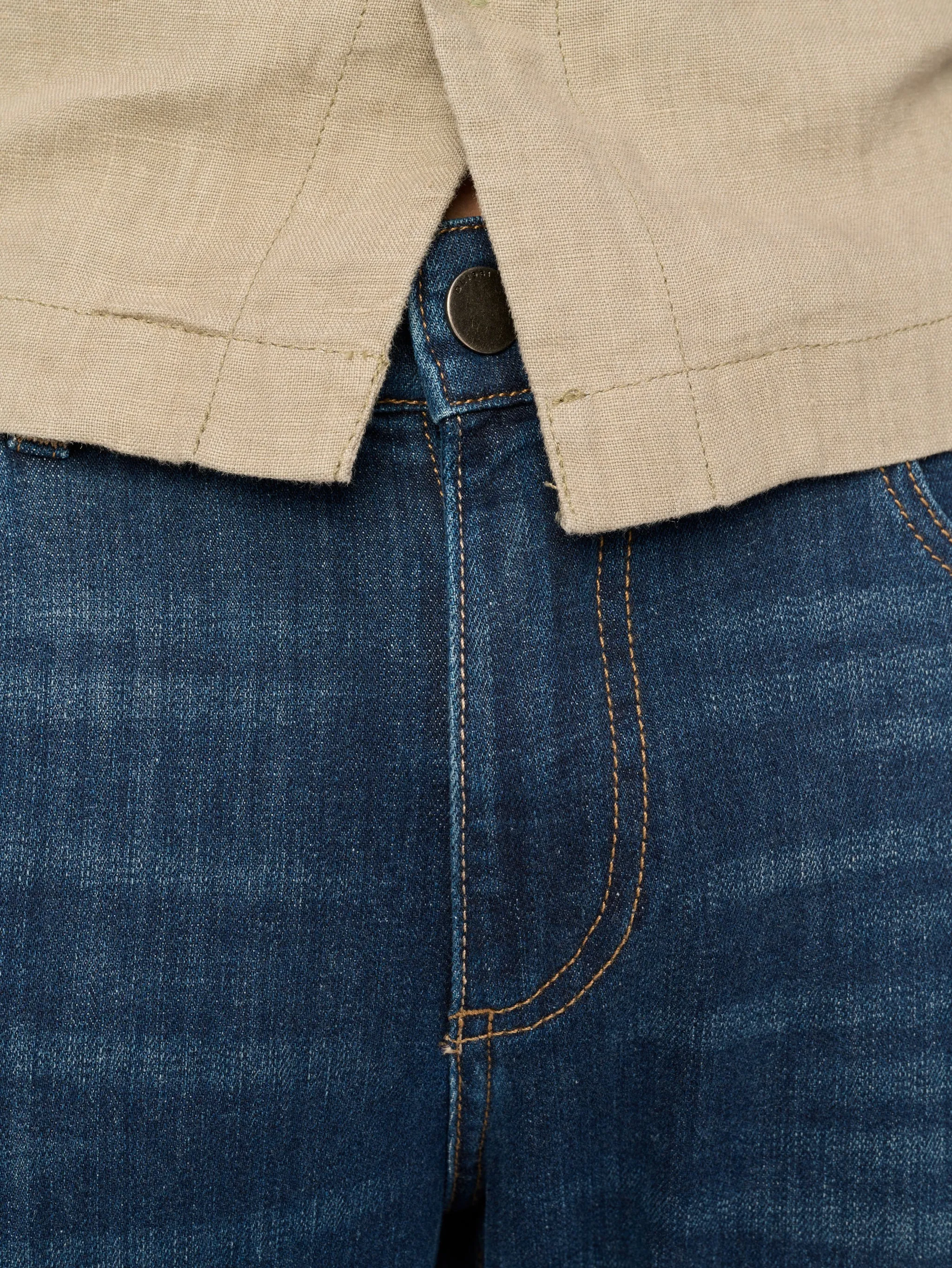 Avery Relaxed Straight Jeans | Riverdale Park (Dark Indigo) sold by DL1961 product image thumbnail 4