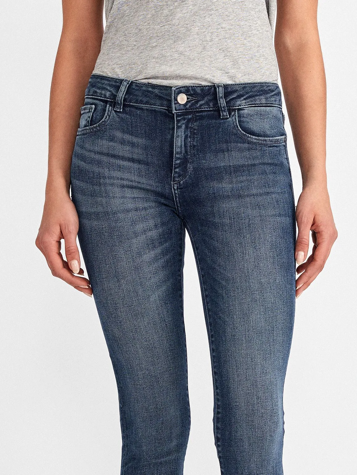 Emma Low Rise Skinny | Donahue sold by DL1961 product image thumbnail 5