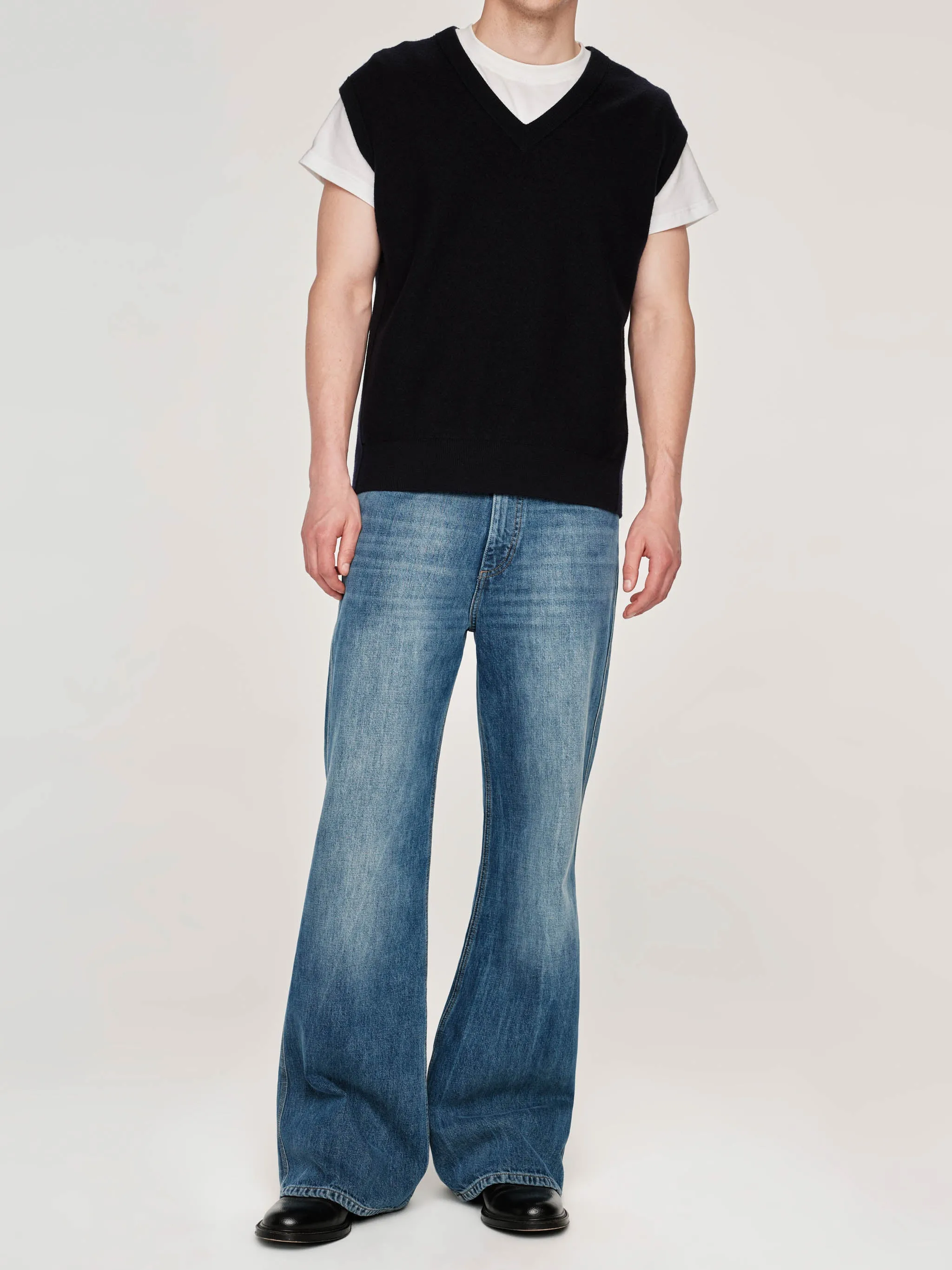 Rhodes Relaxed Boot Jeans | Atwood (Mid Indigo) sold by DL1961