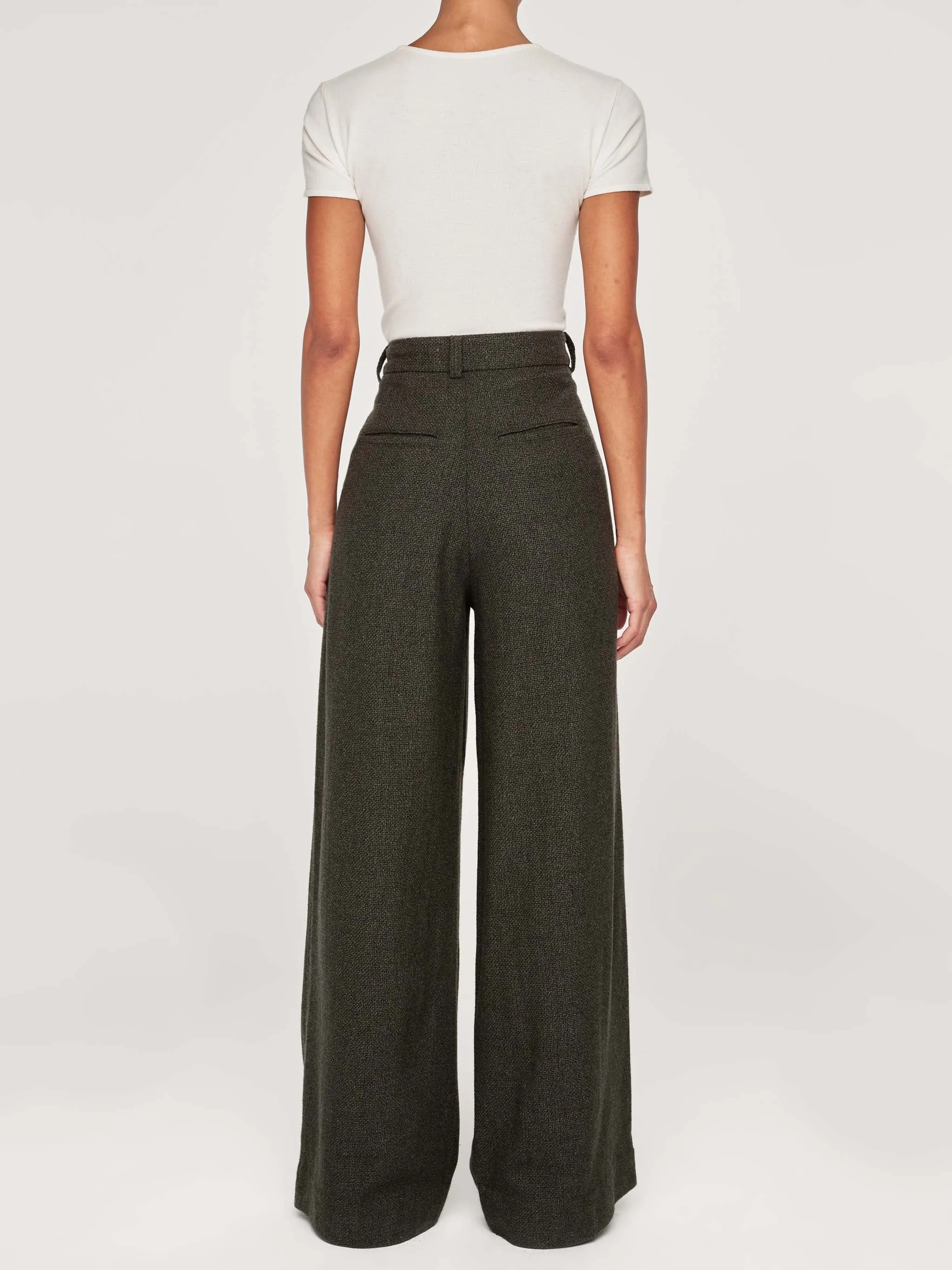 Hepburn Wide Leg High Rise Pleated 32" | Evergreen sold by DL1961 product image thumbnail 5