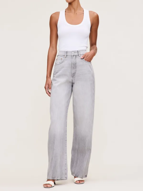 Taylor Relaxed Barrel Ultra High Rise 31" Jeans | Lt Smoke sold by DL1961
