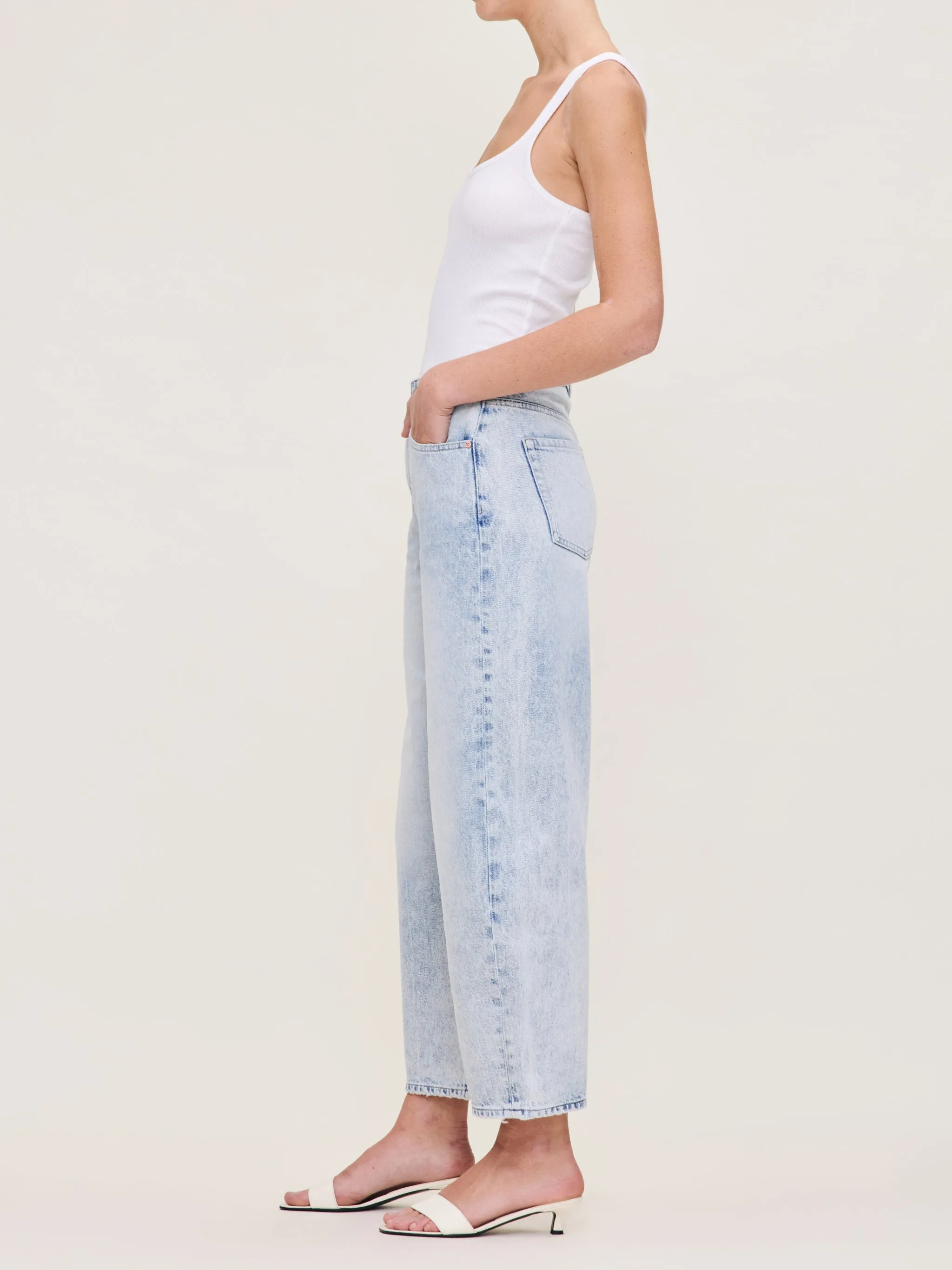 Taylor Relaxed Barrel Ultra High RIse 27" Jeans | Crystal Lake sold by DL1961 product image thumbnail 2