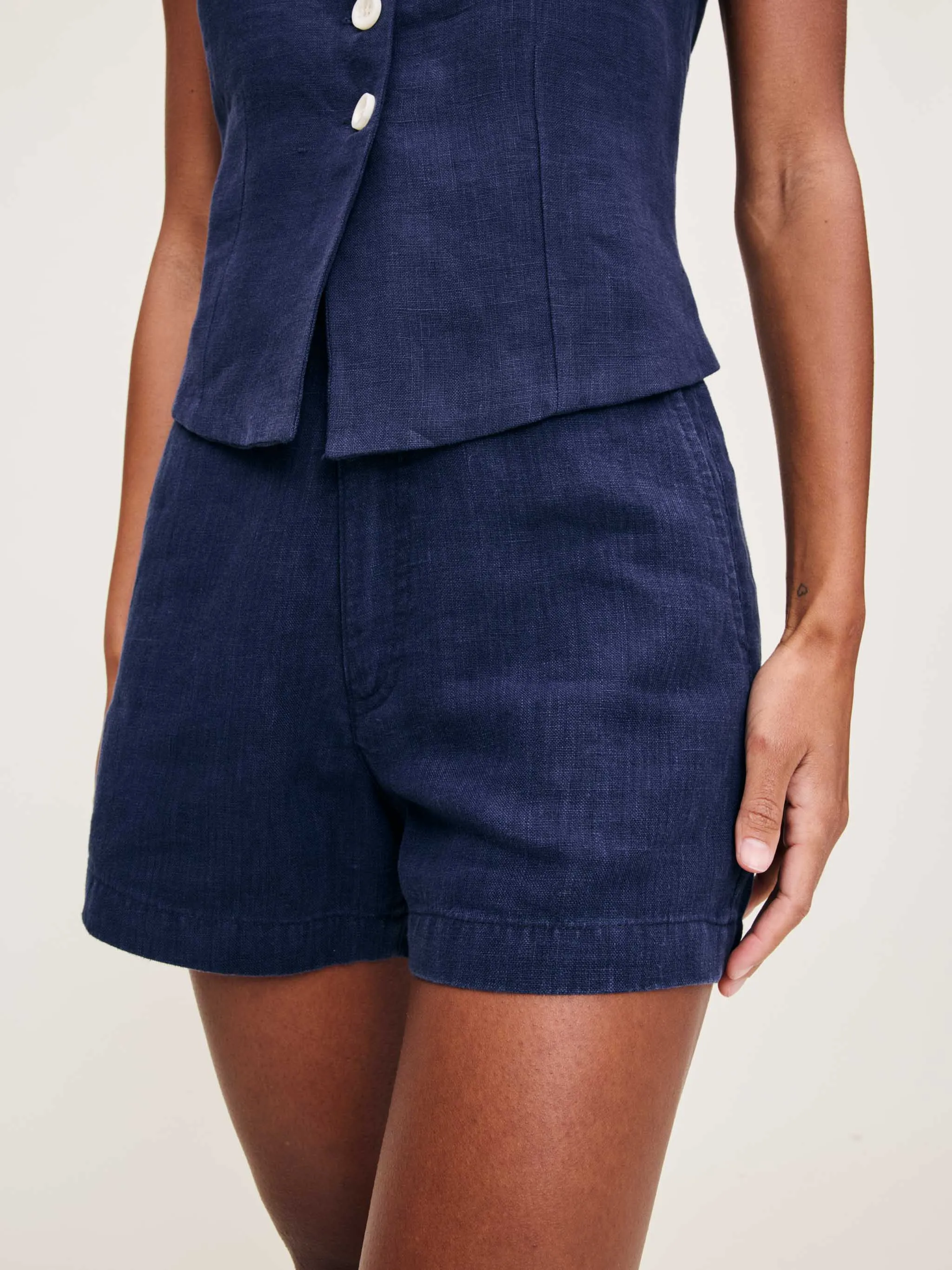 Taylor Short Ultra High Rise 3" | Bright Navy Linen sold by DL1961 product image thumbnail 5