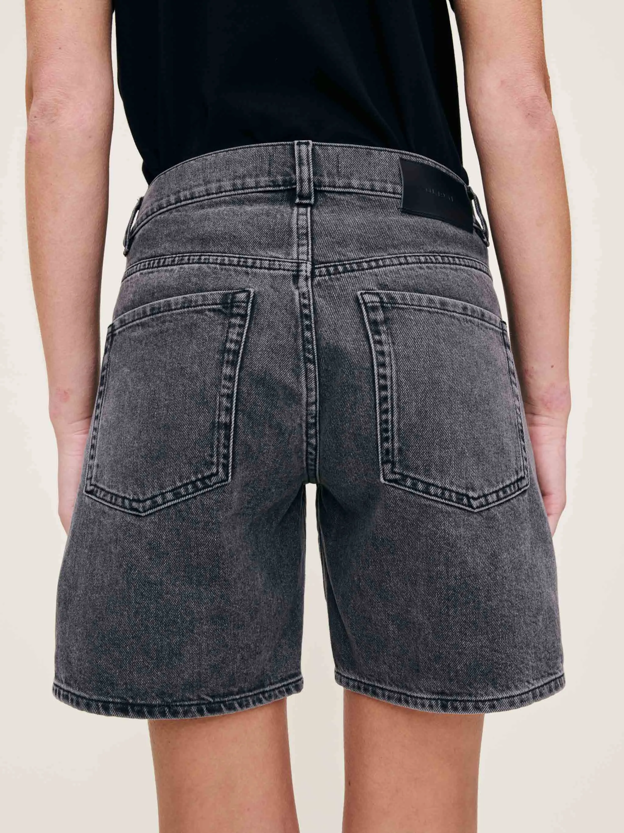 Taylor Jean Short Maternity Relaxed 7" | Nightshade sold by DL1961 product image thumbnail 3