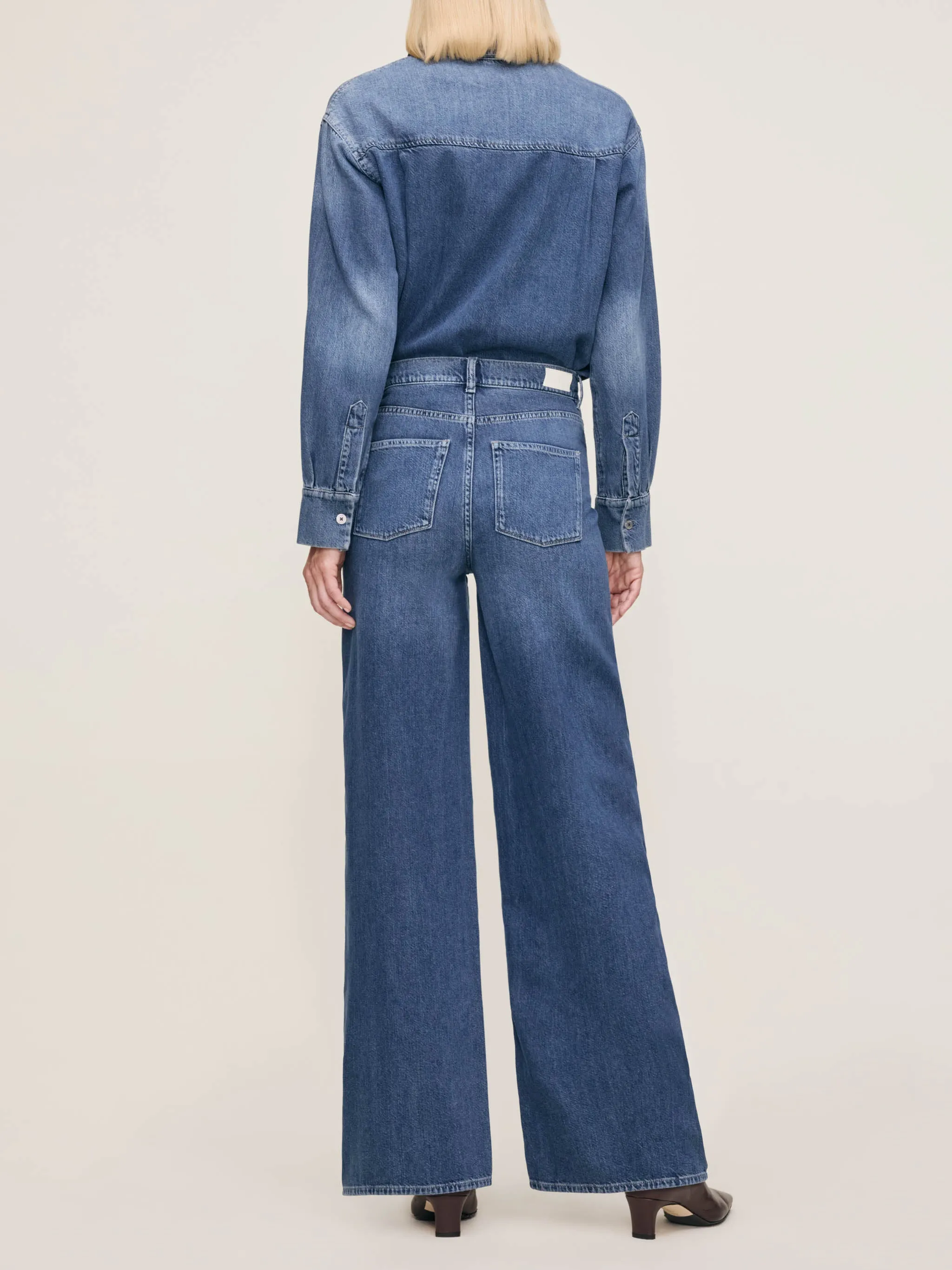 Hepburn Wide Leg High Rise 32" Jeans | Del Ray sold by DL1961 product image thumbnail 4