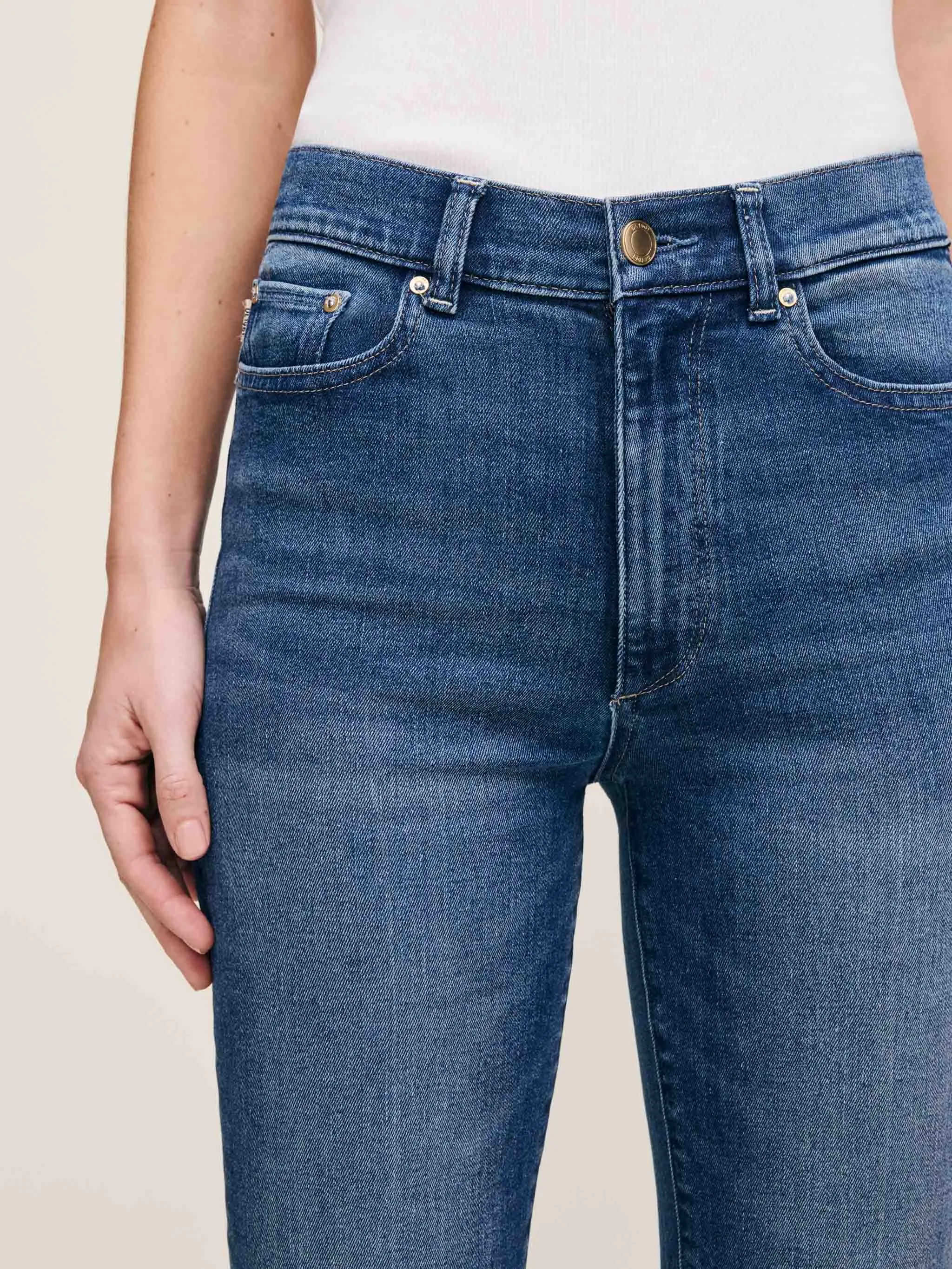 Halle Straight High Rise Instasculpt™ 29" Jeans | Oceanside sold by DL1961 product image thumbnail 4