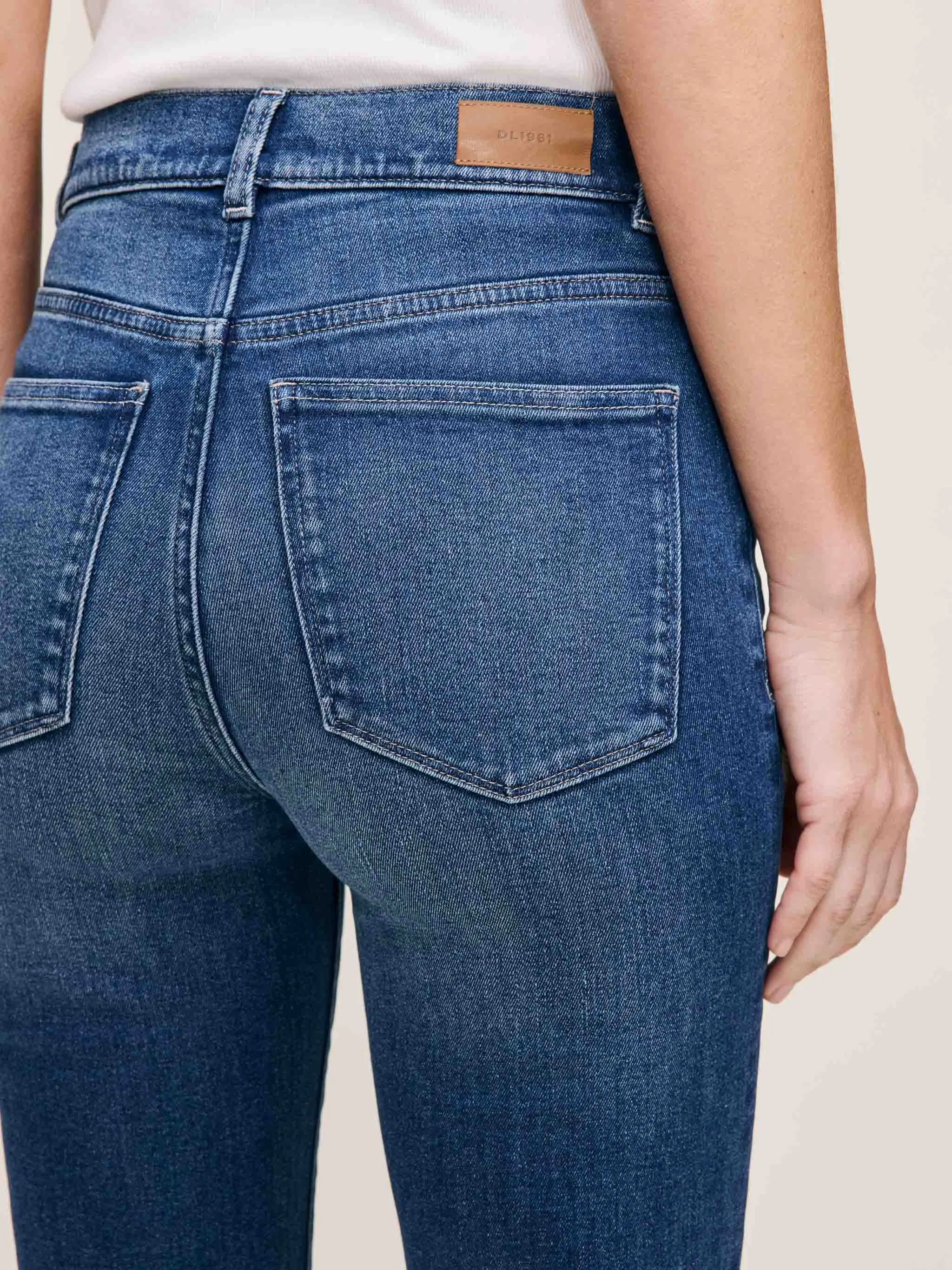 Halle Straight High Rise Instasculpt™ 29" Jeans | Oceanside sold by DL1961 product image thumbnail 5