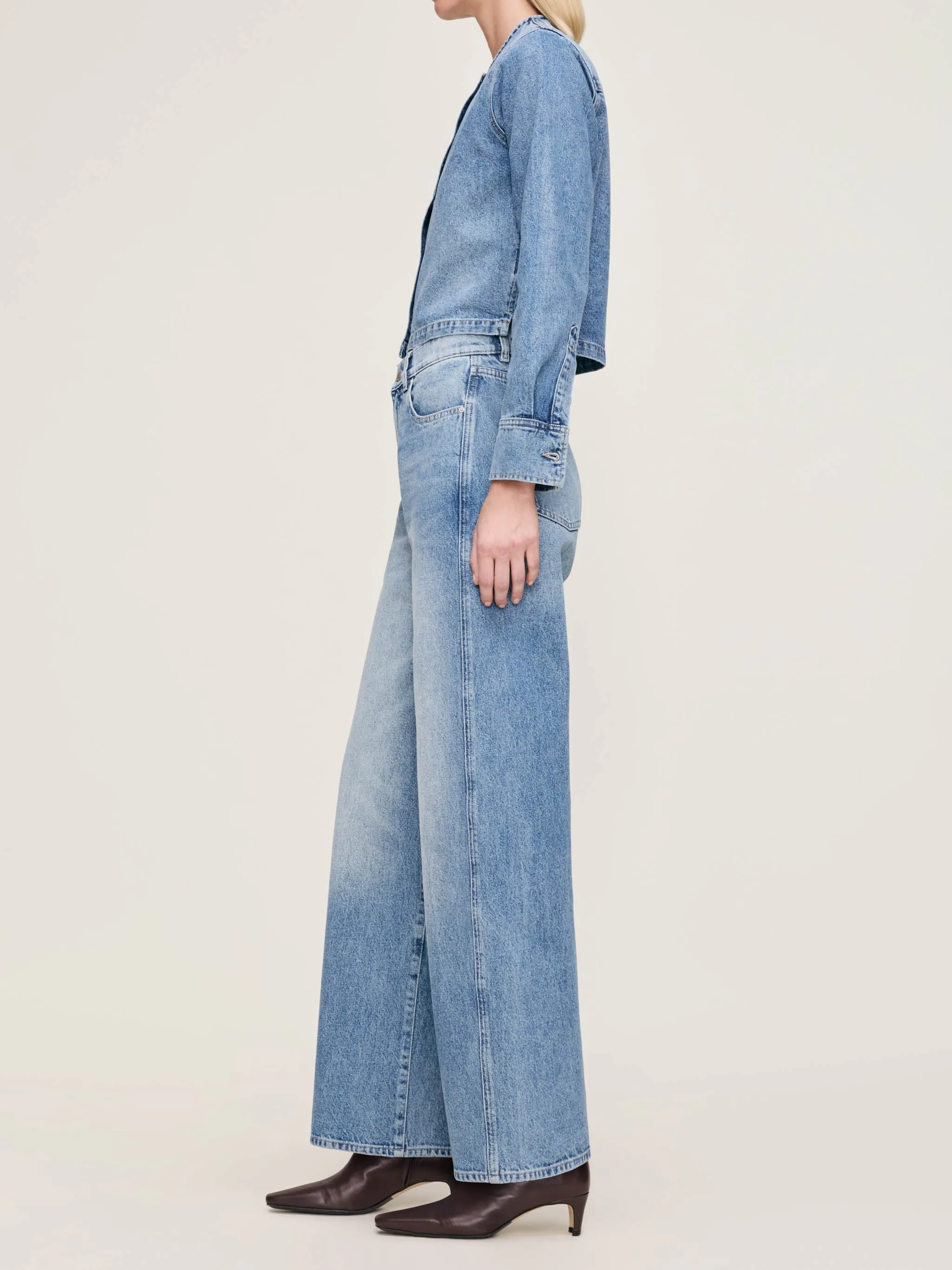 Taylor Relaxed Barrel Ultra High Rise 31" Jeans | Salt Lake sold by DL1961 product image thumbnail 3