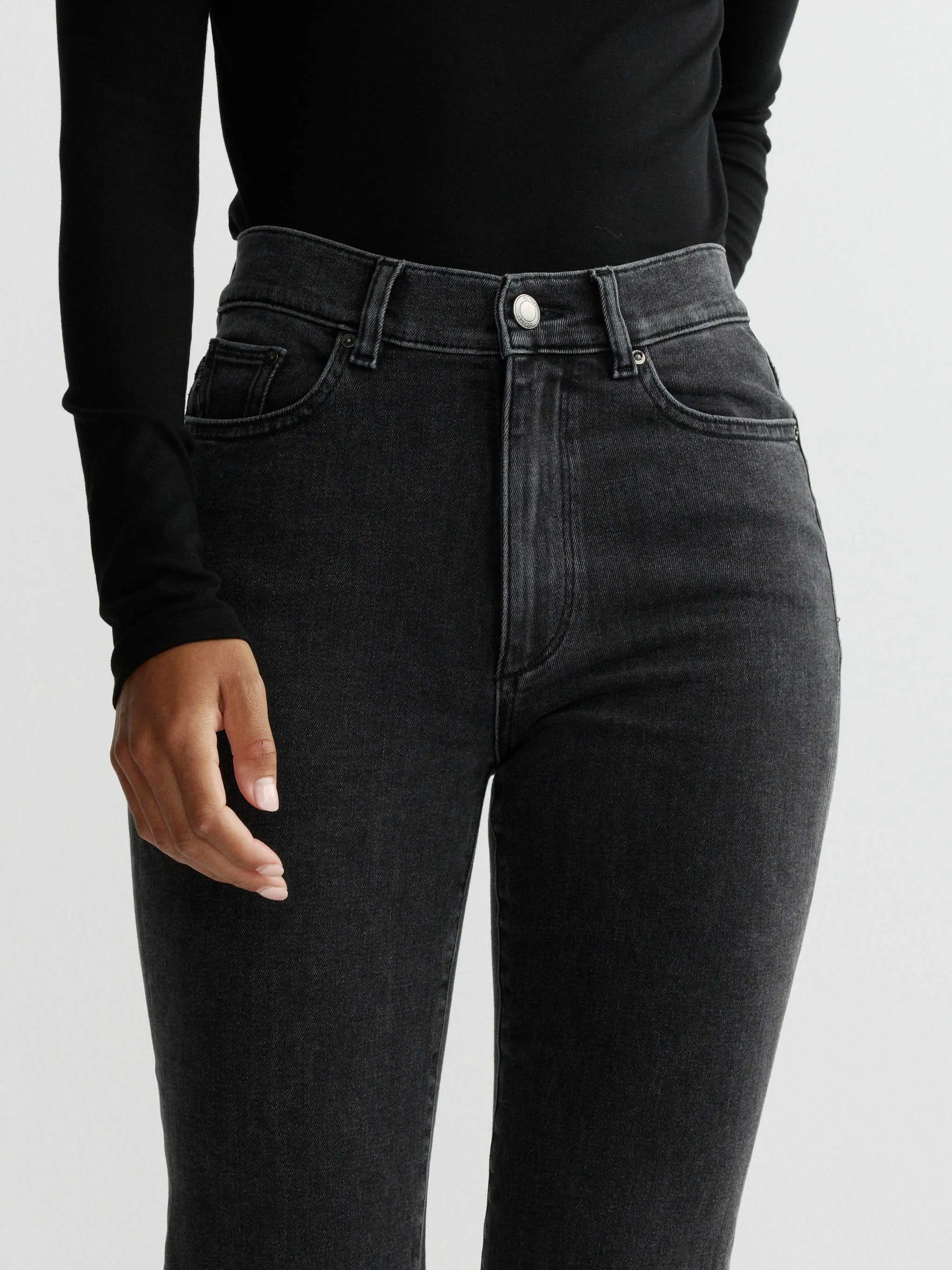Halle Straight Petite High Rise Instasculpt™ 25.5" Jeans | Nightshade sold by DL1961 product image thumbnail 4
