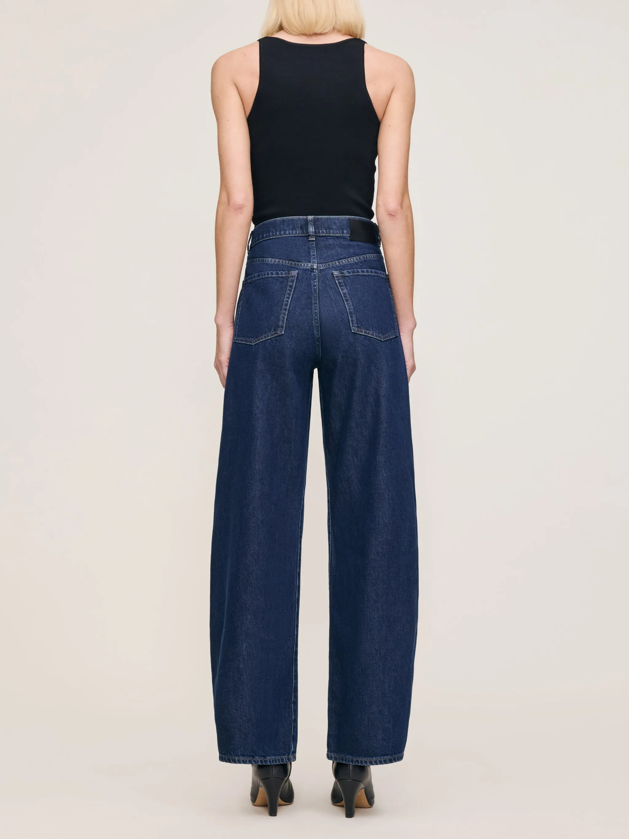 Taylor Relaxed Barrel Ultra High Rise 31" Jeans | Lake House sold by DL1961 product image thumbnail 4