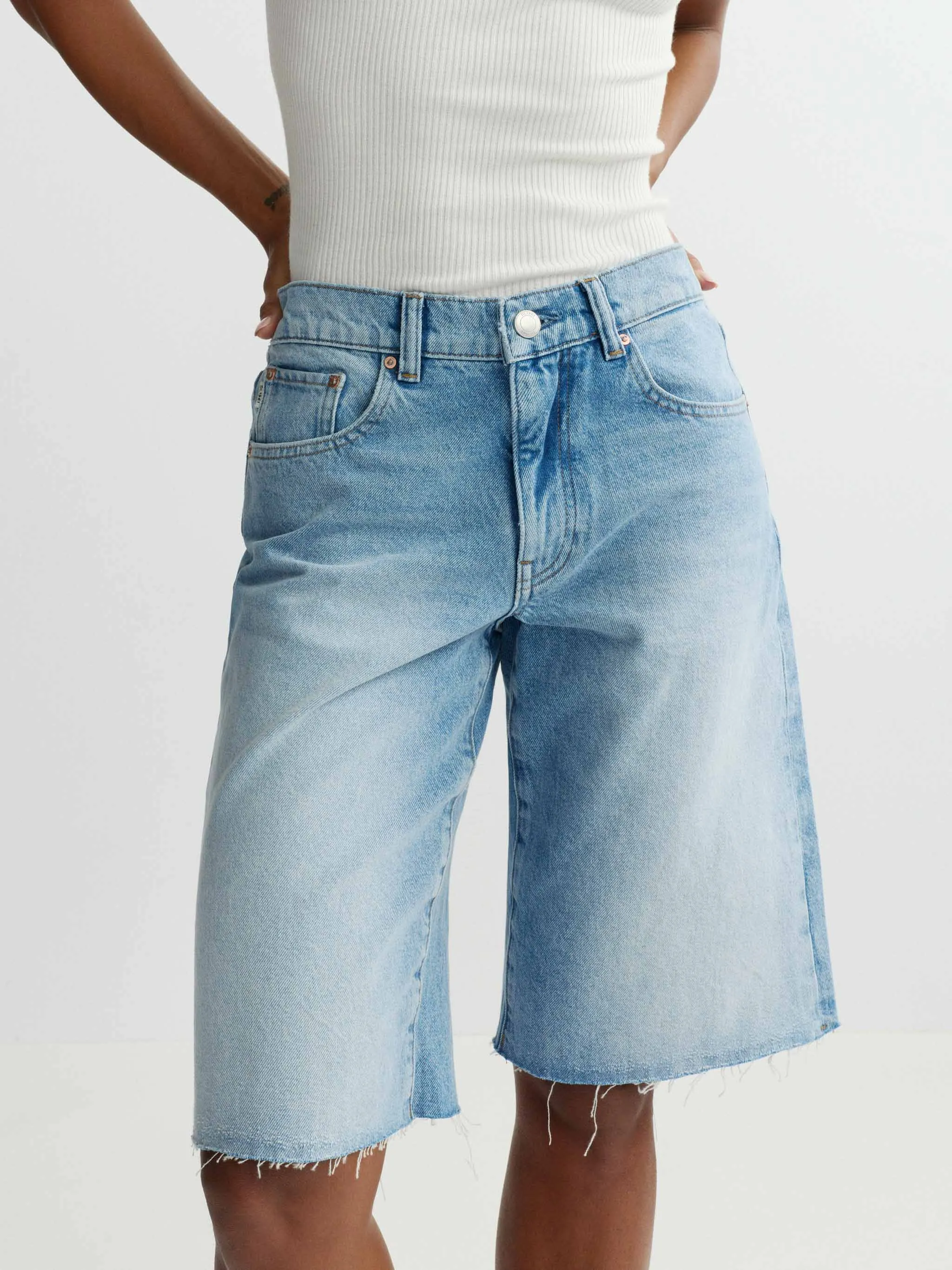 Abby Relaxed Jean Short Low Rise 13" | Bayside sold by DL1961 product image thumbnail 4