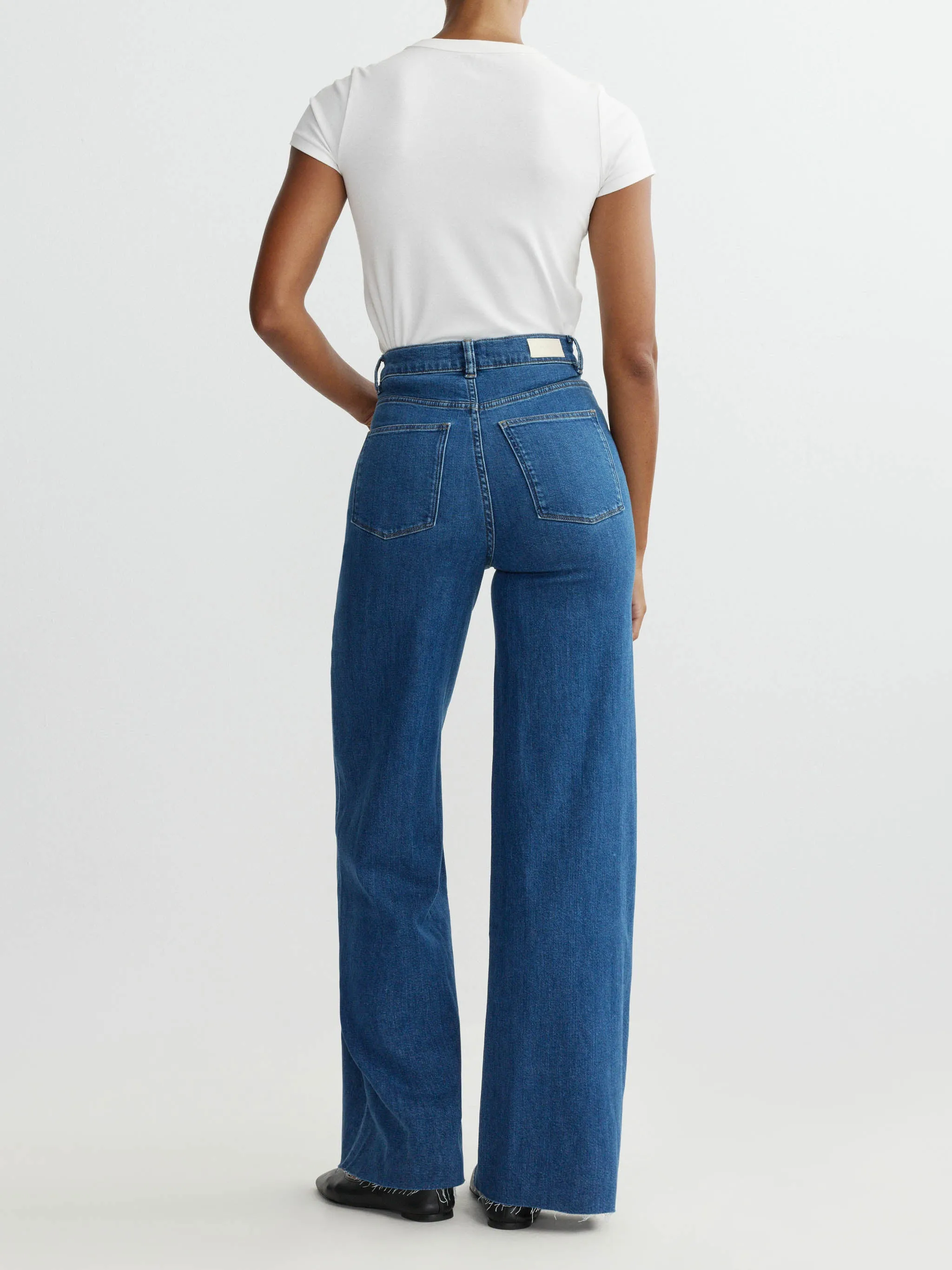 Hepburn Wide Leg High Rise 32" Jeans | North Beach sold by DL1961 product image thumbnail 3